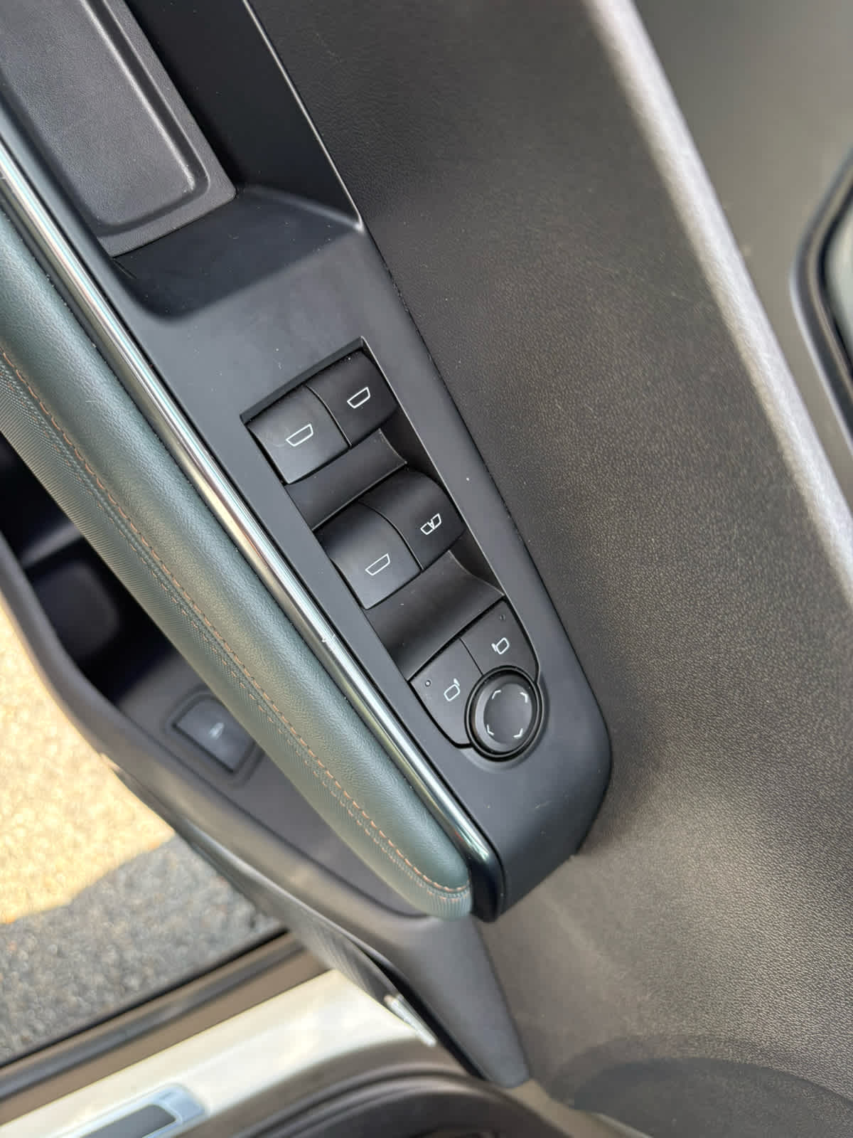2024 GMC Acadia AT4