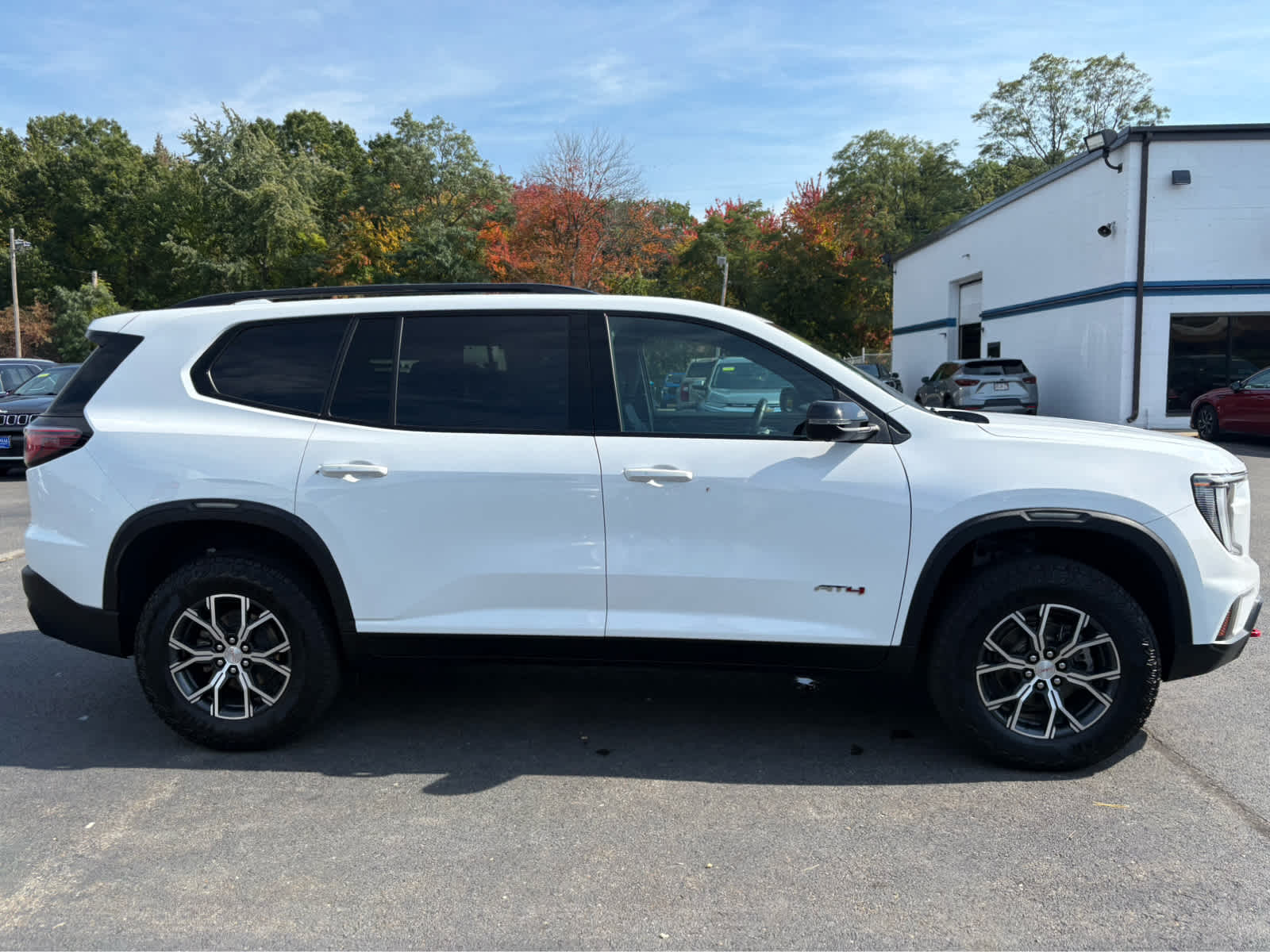 2024 GMC Acadia AT4