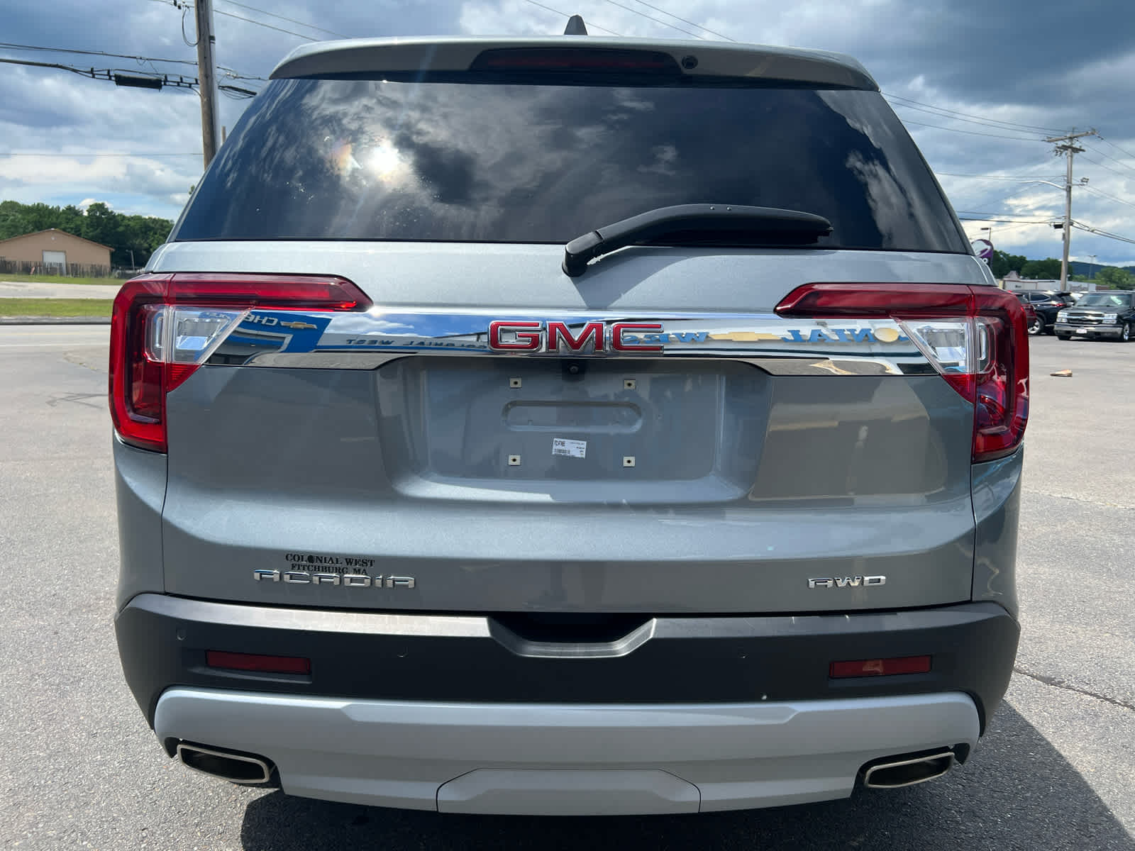 2023 GMC Acadia SLT