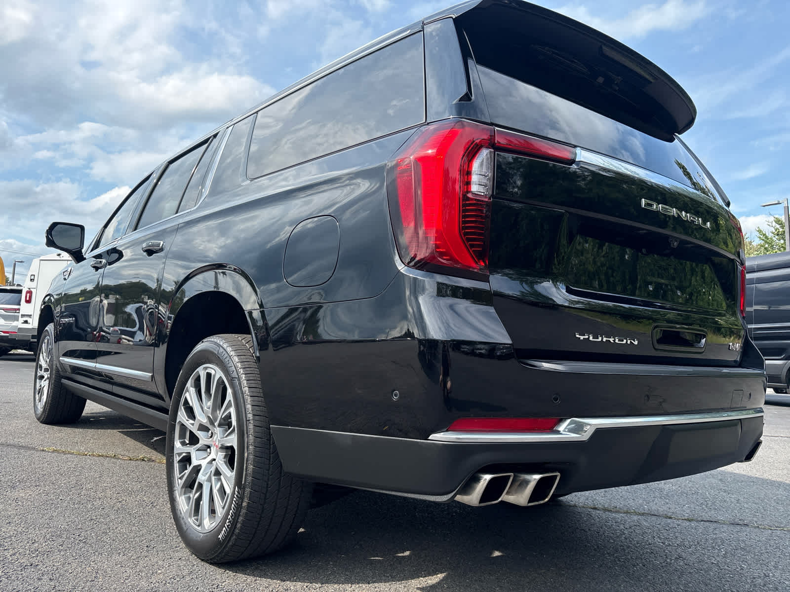 2025 GMC Yukon XL Denali