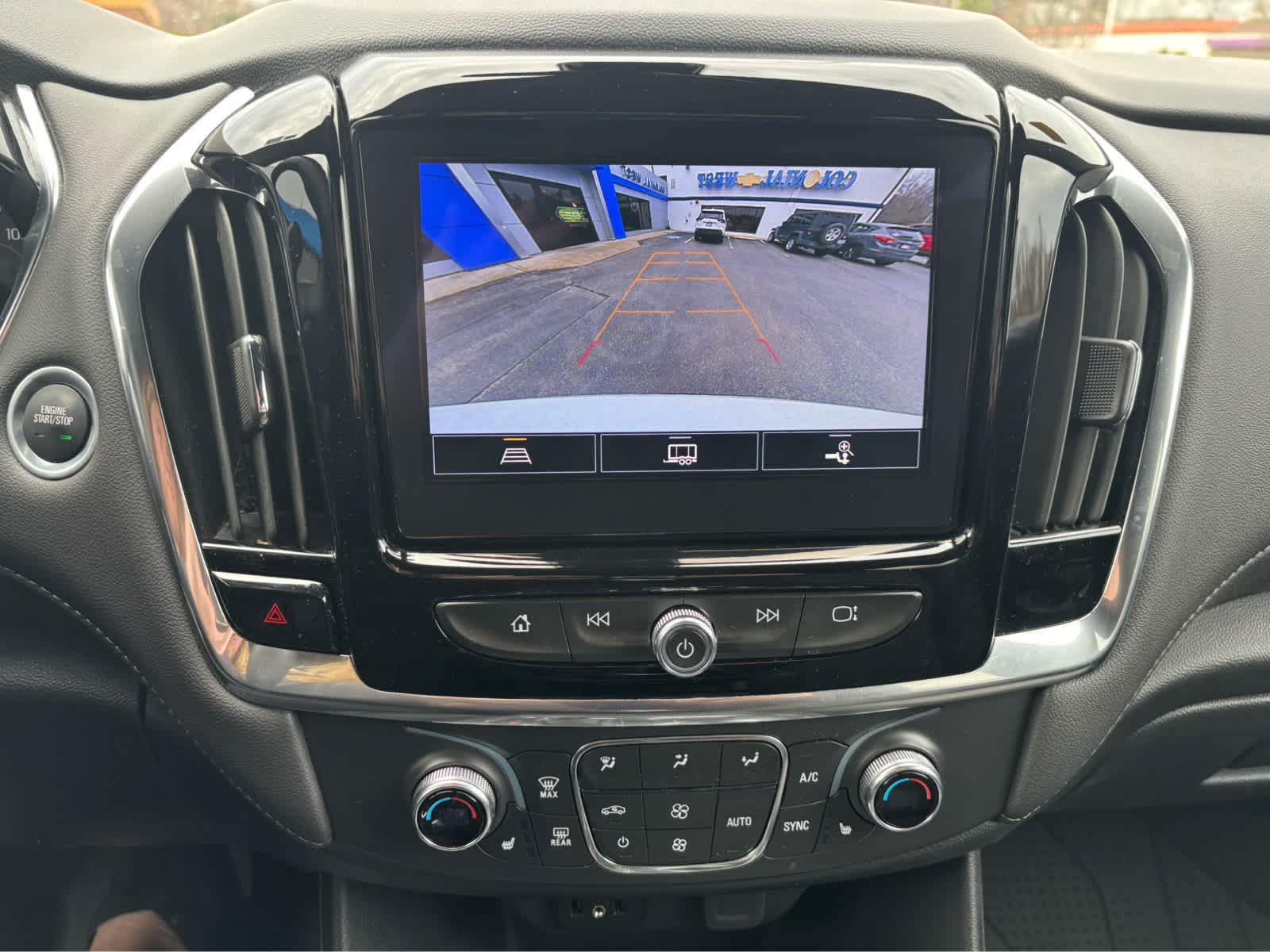 2023 Chevrolet Traverse Base