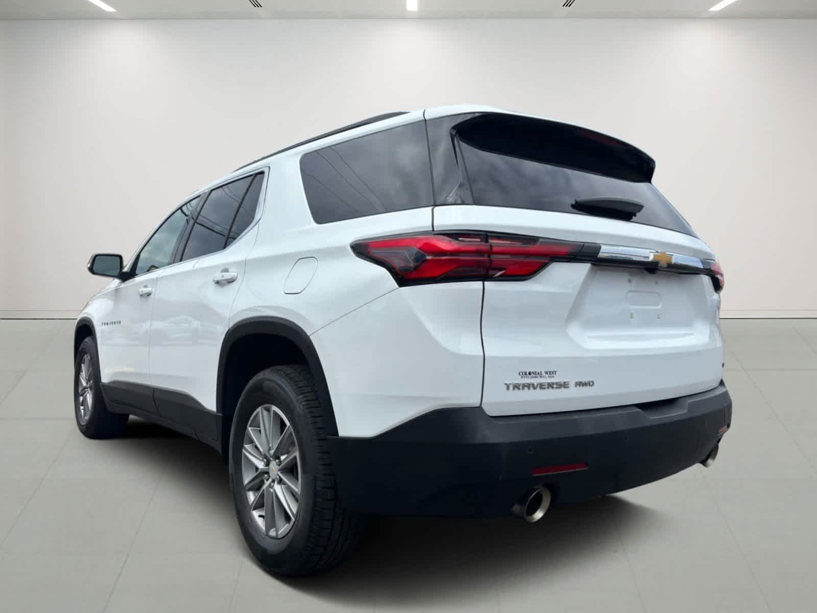 2023 Chevrolet Traverse Base