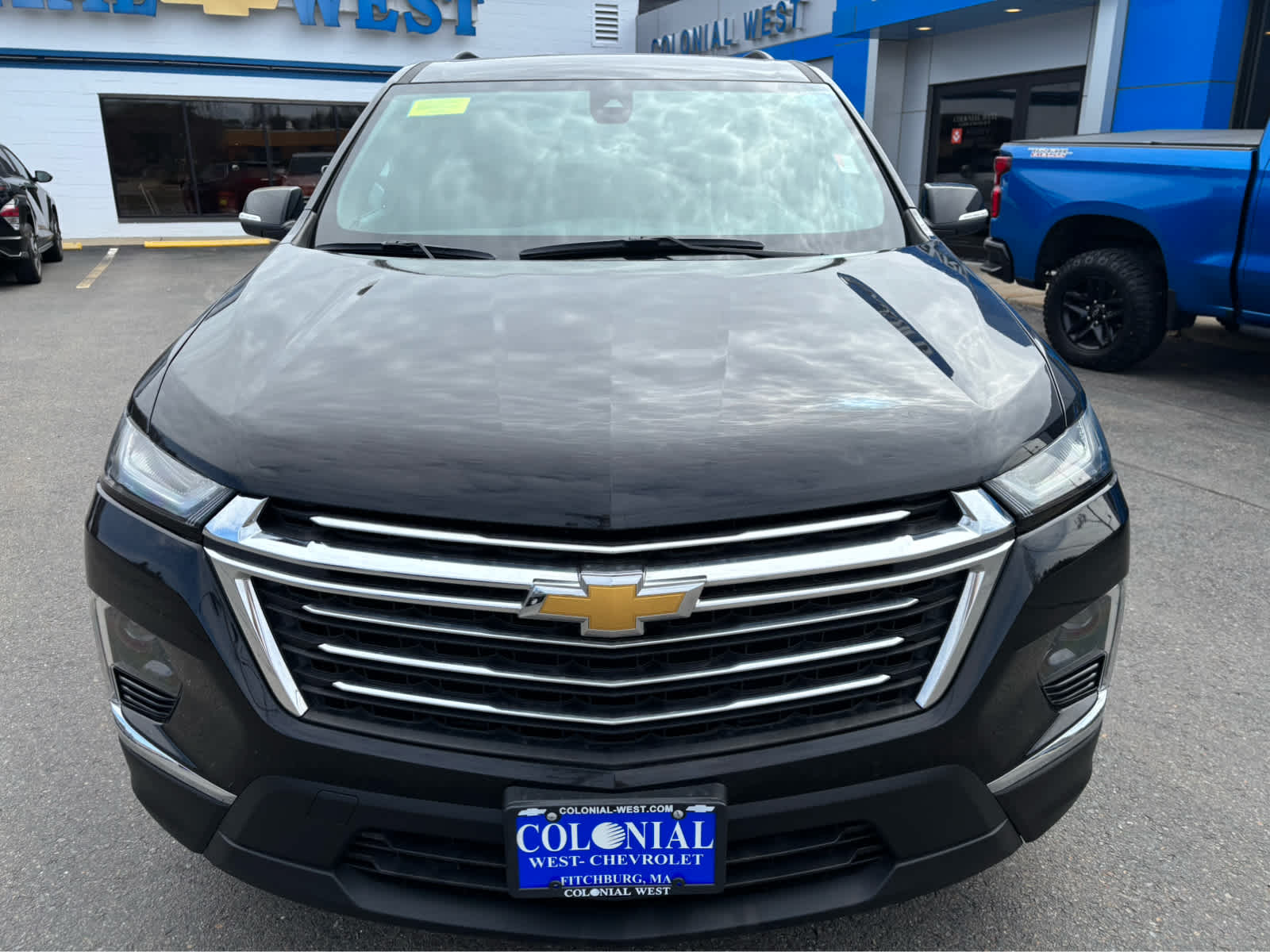 2023 Chevrolet Traverse Base