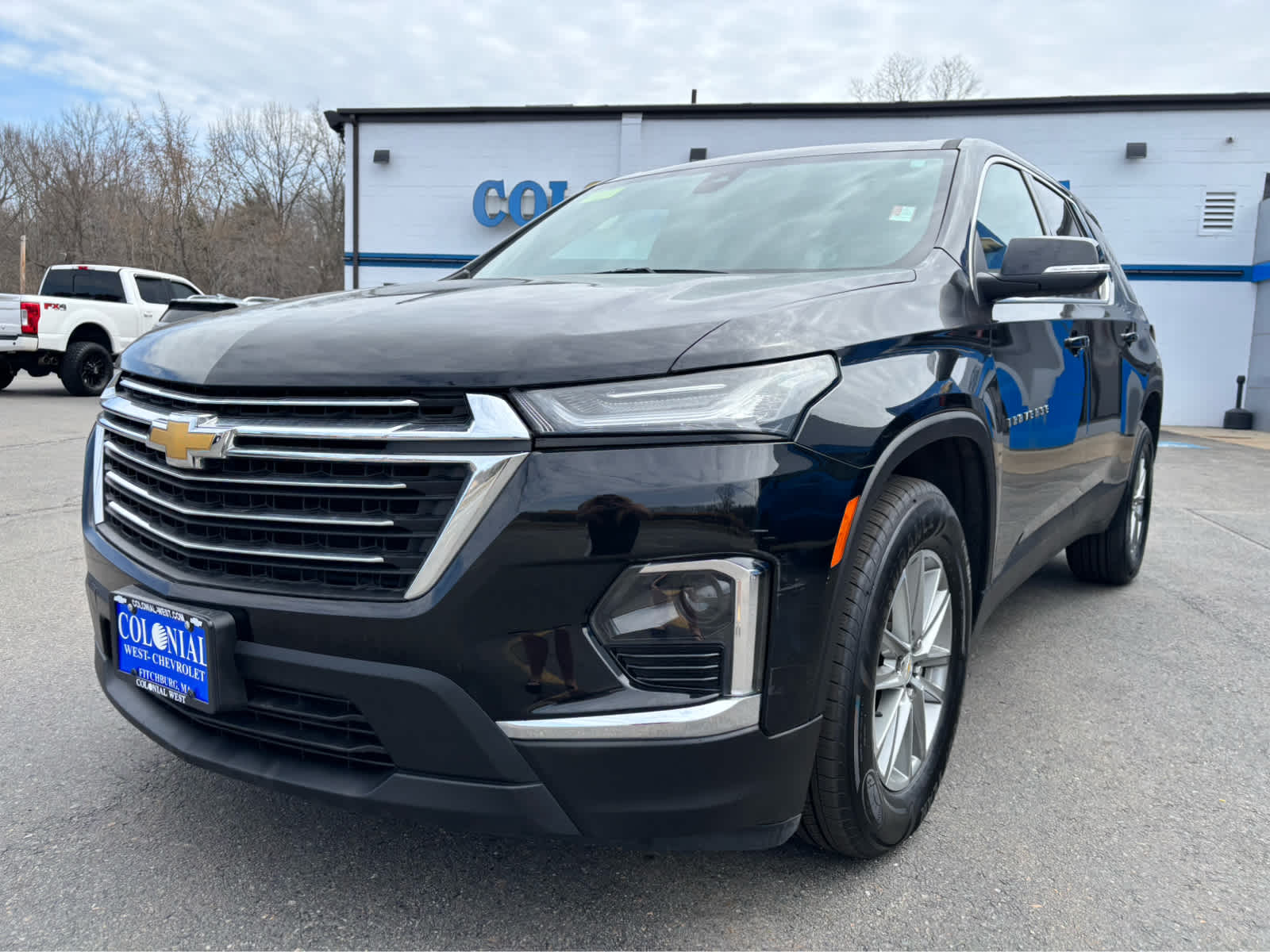 2023 Chevrolet Traverse Base