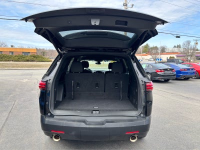 2023 Chevrolet Traverse Base