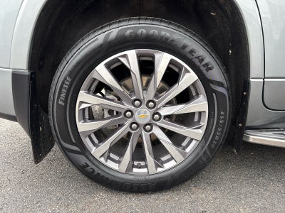 2023 Chevrolet Traverse Base