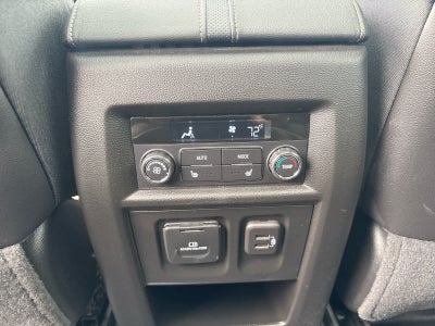 2023 Chevrolet Traverse Base
