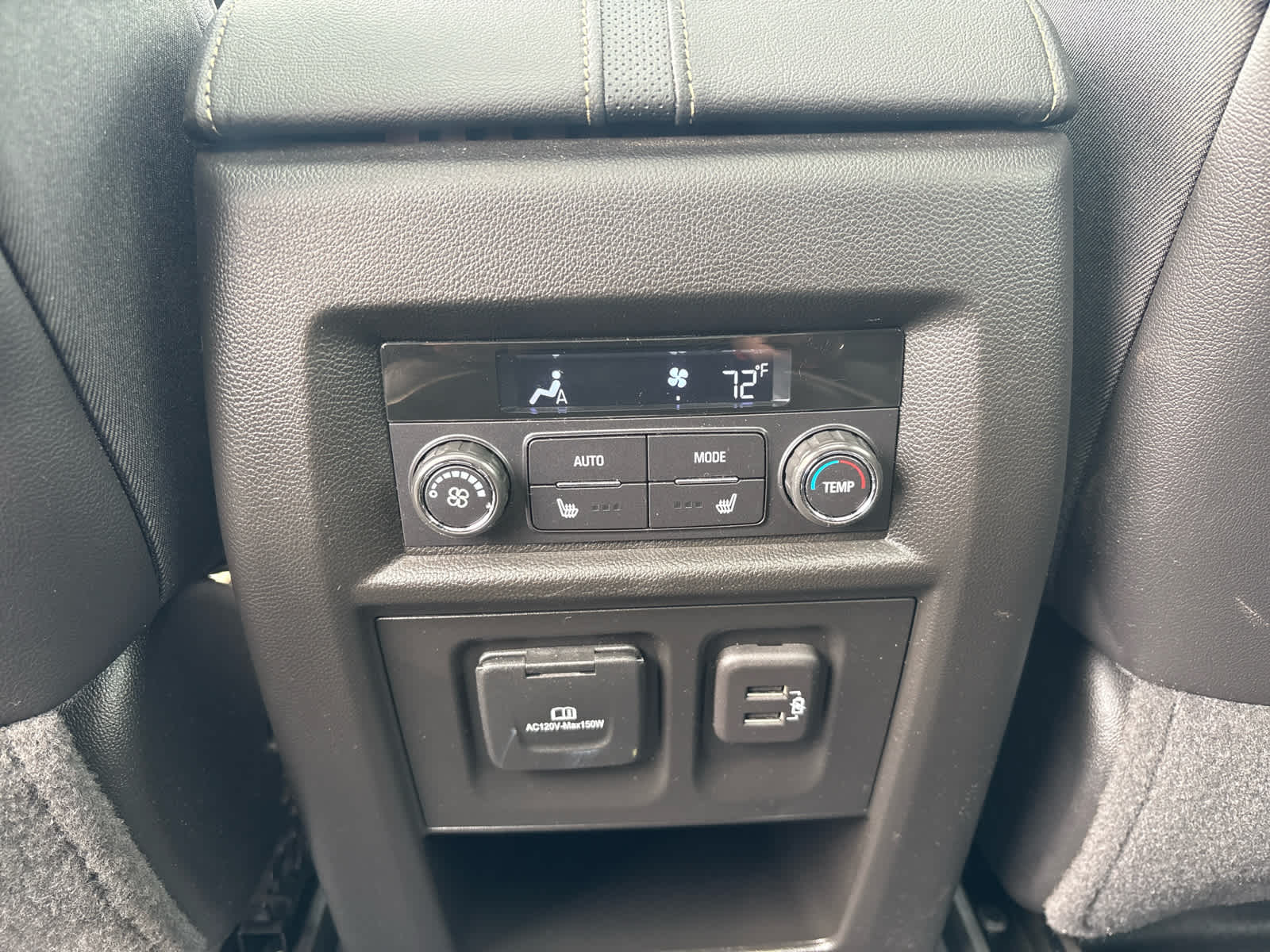 2023 Chevrolet Traverse Base