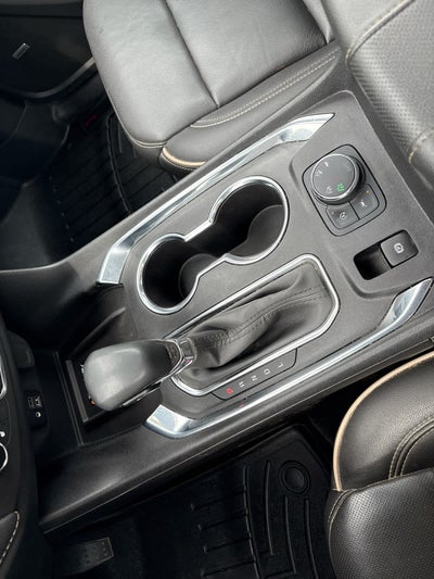 2023 Chevrolet Traverse Base