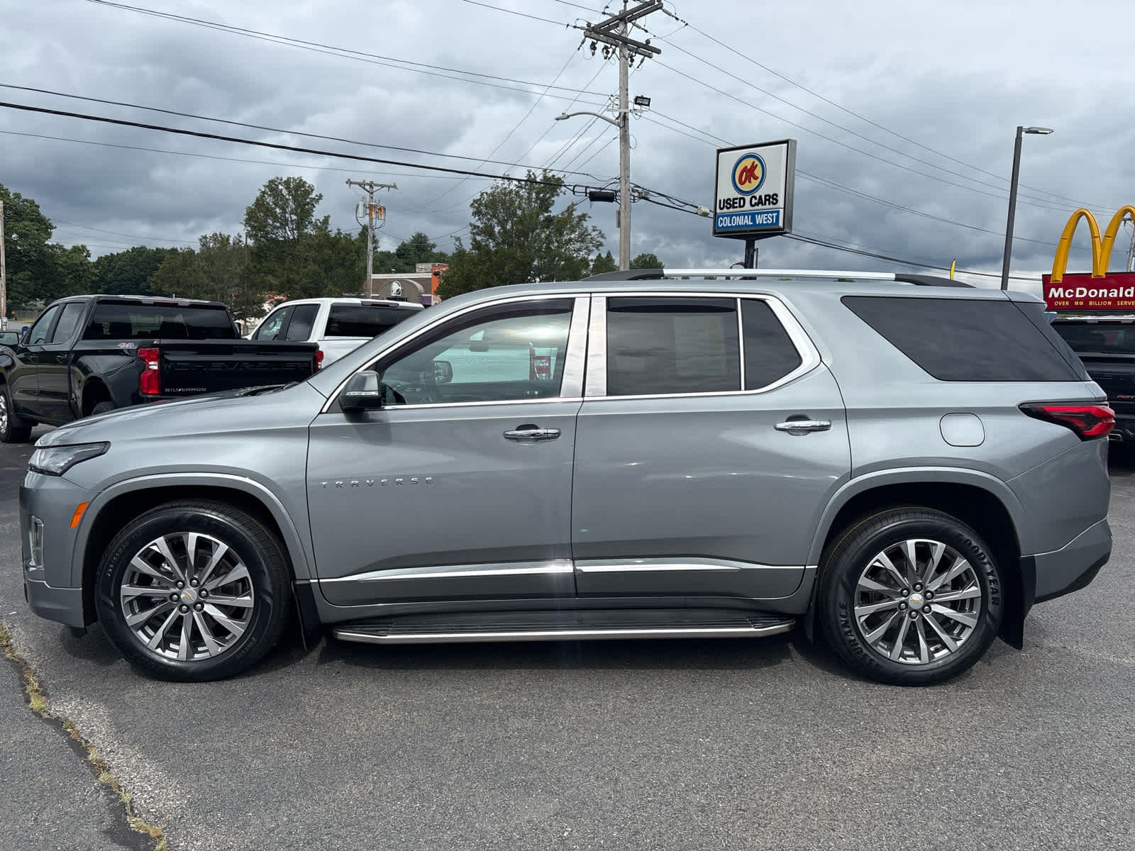2023 Chevrolet Traverse Base