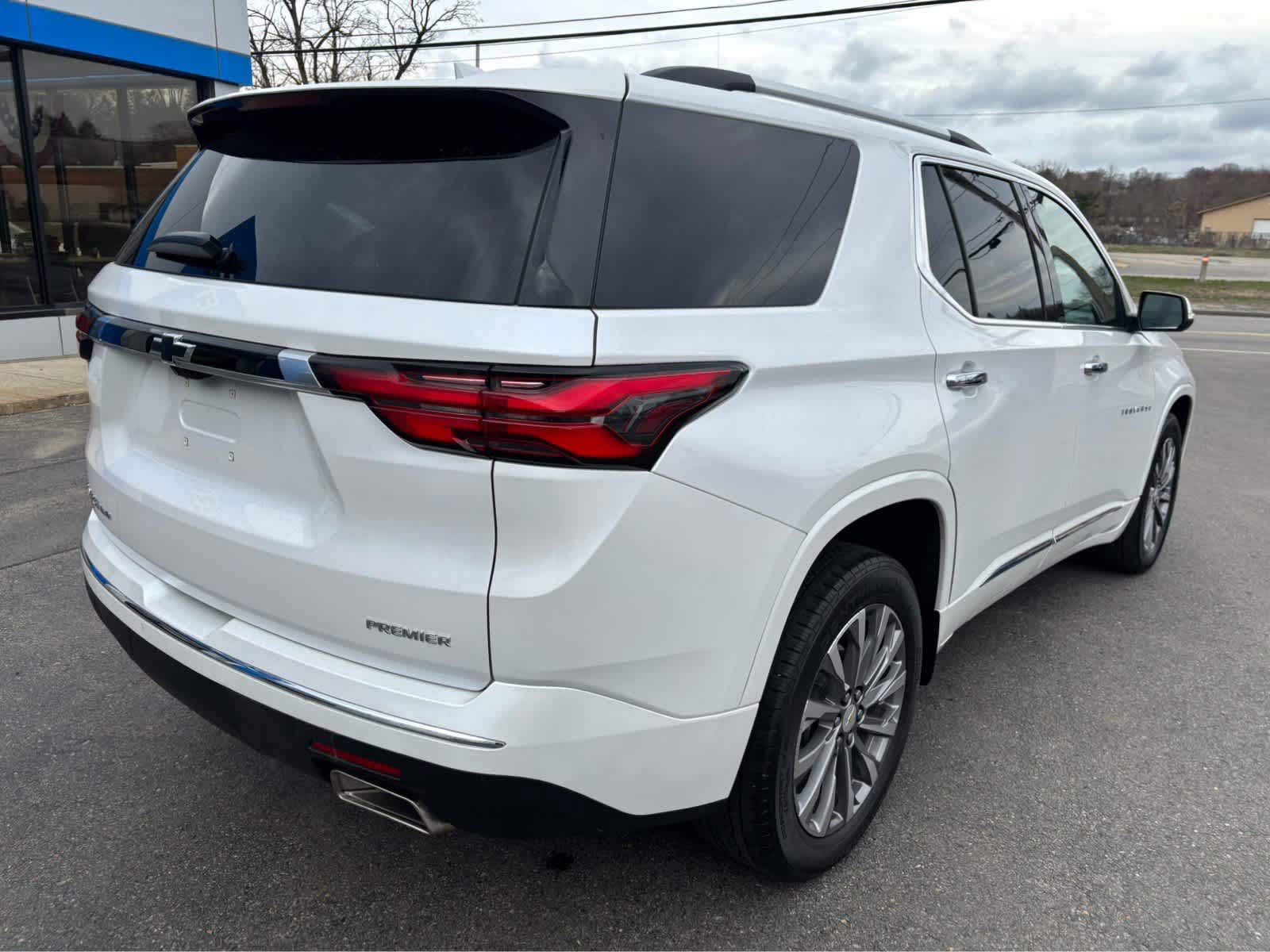 2023 Chevrolet Traverse Premier
