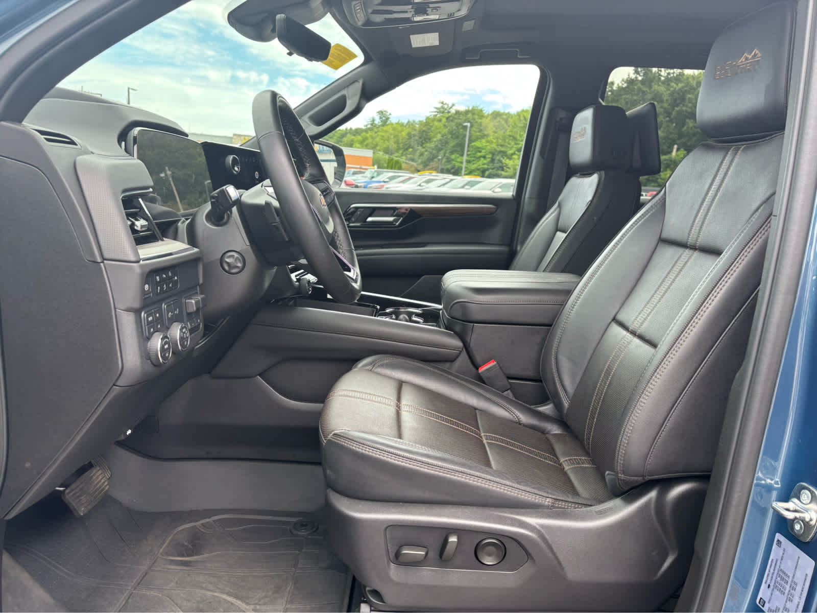 2025 Chevrolet Tahoe Base