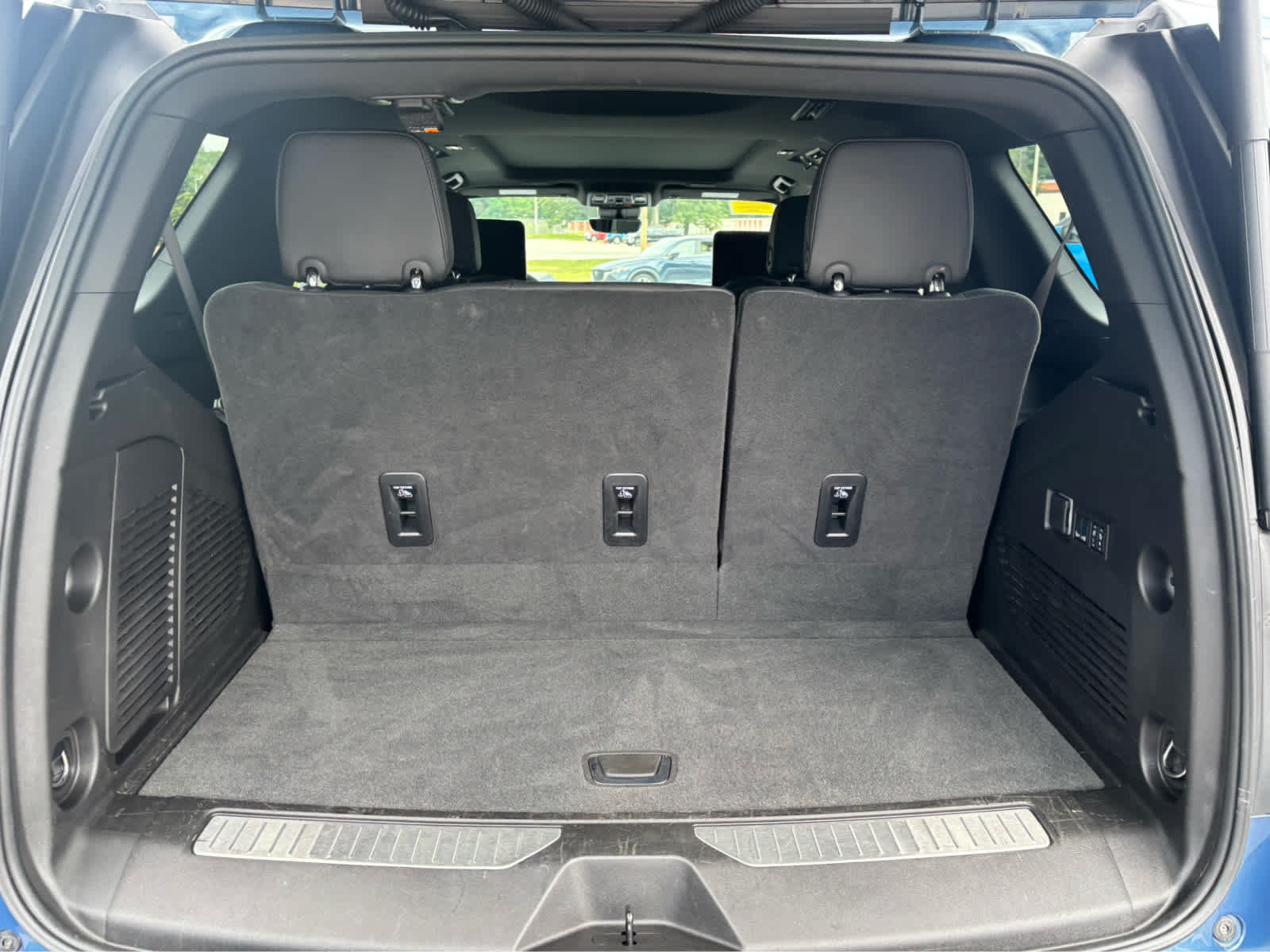 2025 Chevrolet Tahoe Base