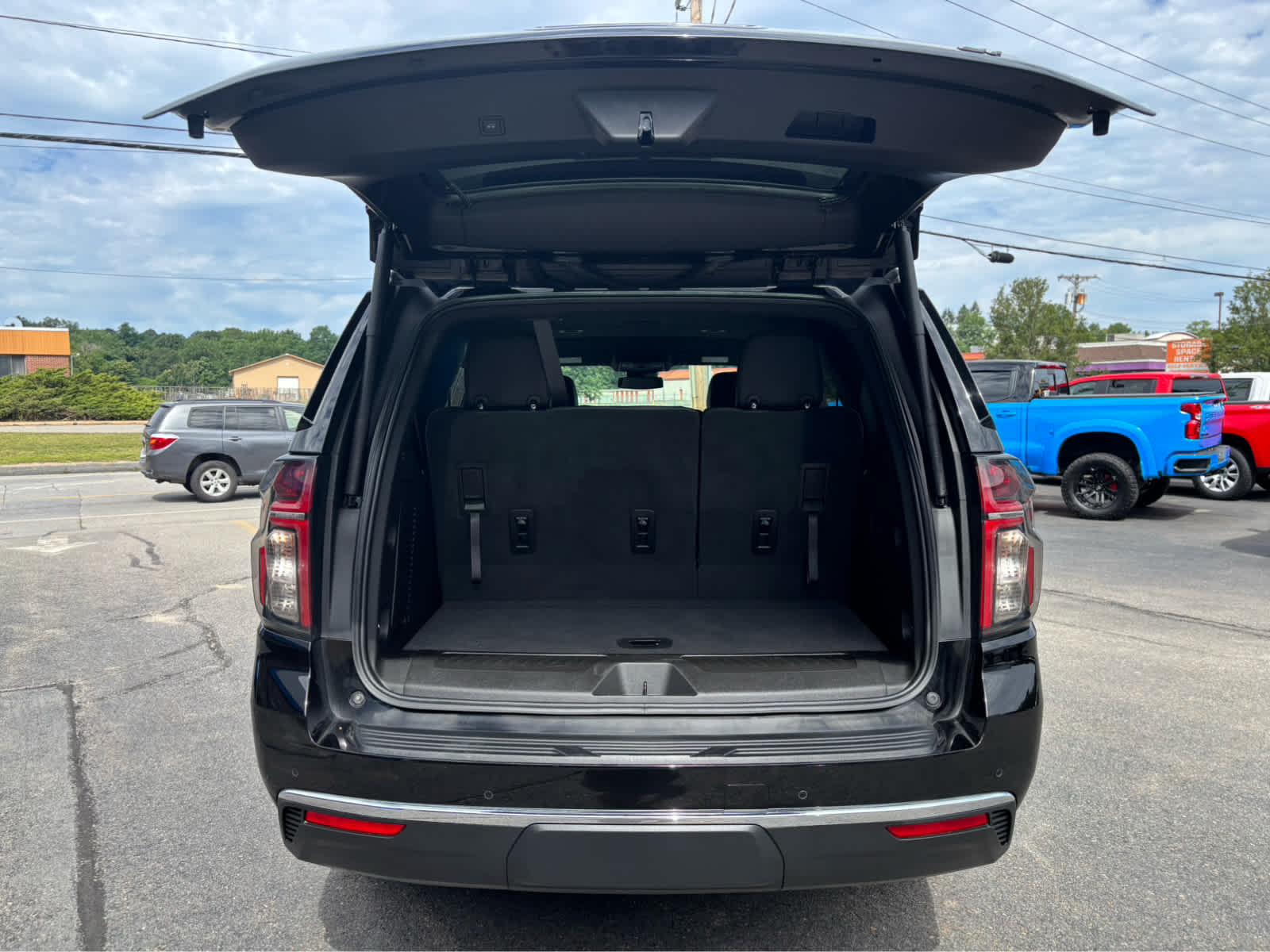 2023 Chevrolet Tahoe Base