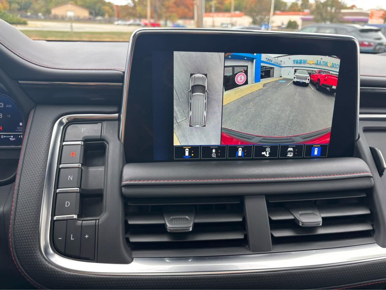 2023 Chevrolet Suburban RST - Photo 29