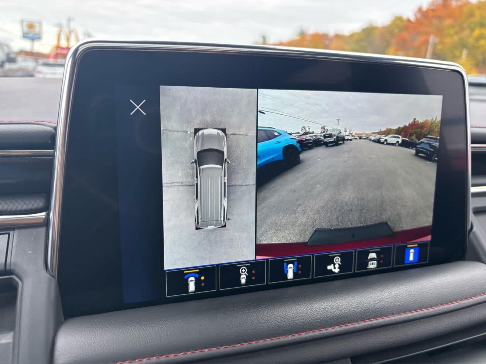 2023 Chevrolet Suburban RST - Photo 30
