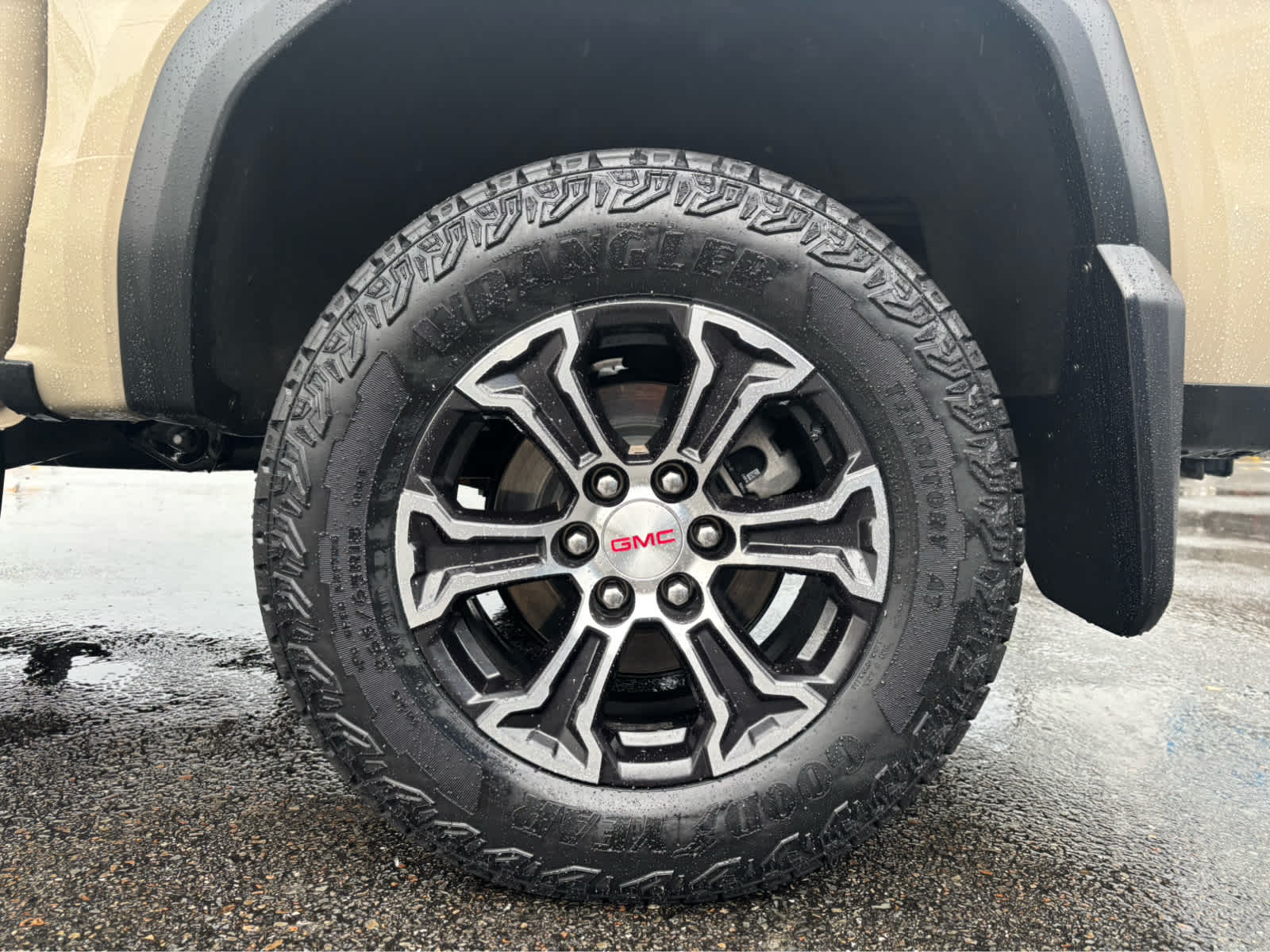 2024 GMC Canyon Base