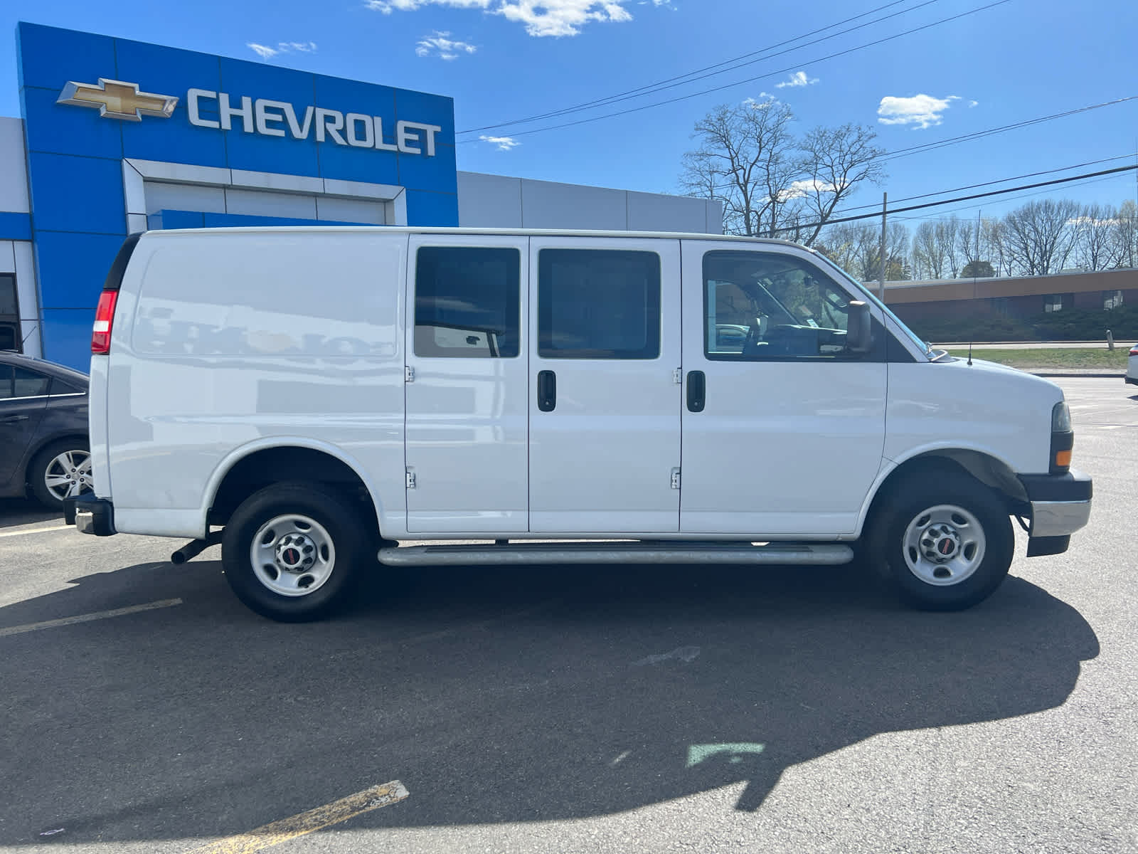 2024 GMC Savana Cargo 2500 Base
