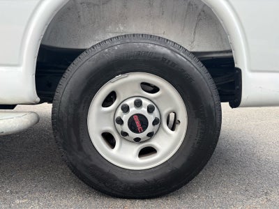 2025 GMC Savana Cargo Base