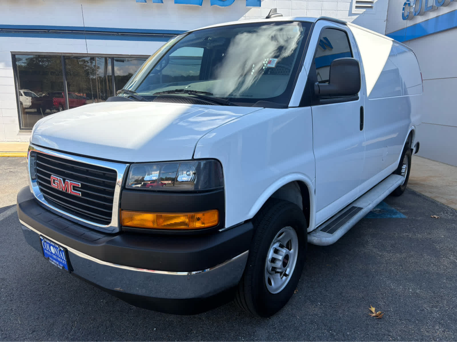 2025 GMC Savana Cargo Base