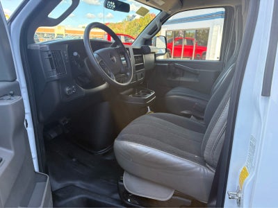 2025 GMC Savana Cargo Base