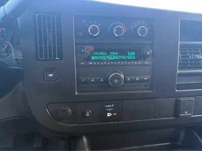 2025 GMC Savana Cargo Base