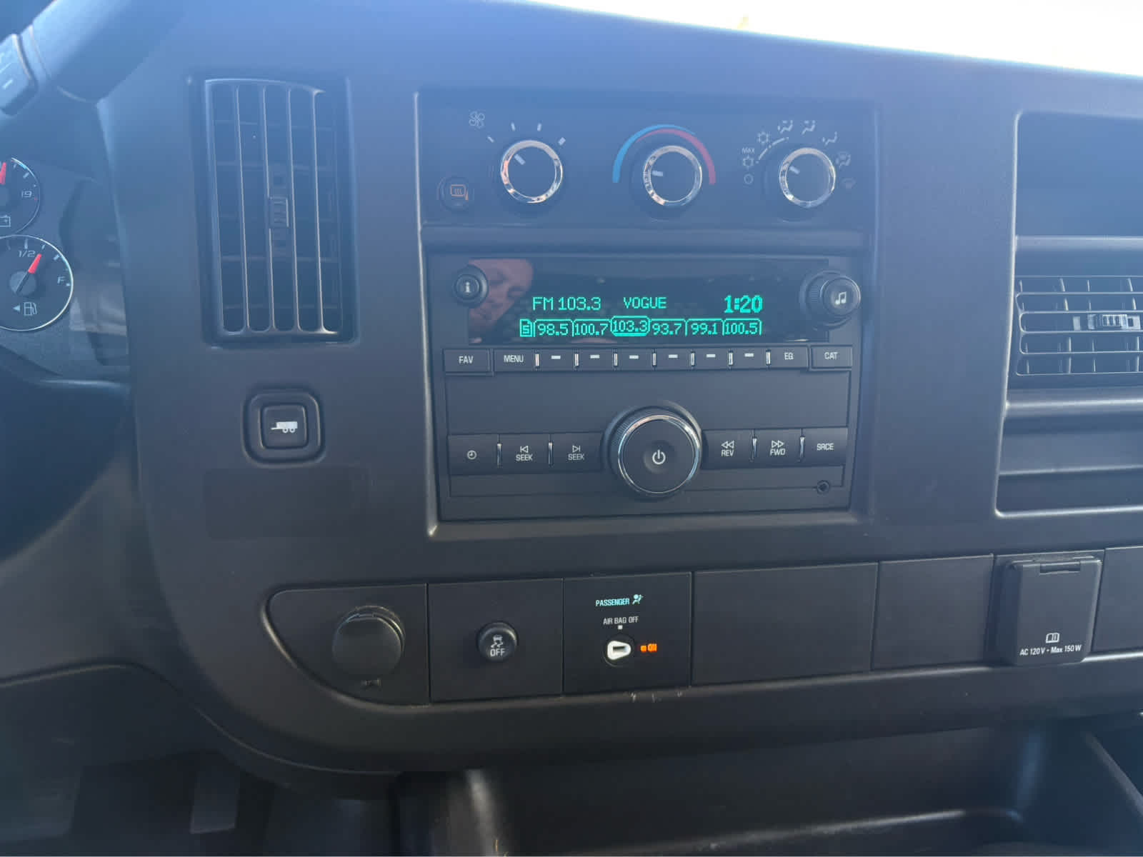 2025 GMC Savana Cargo Base