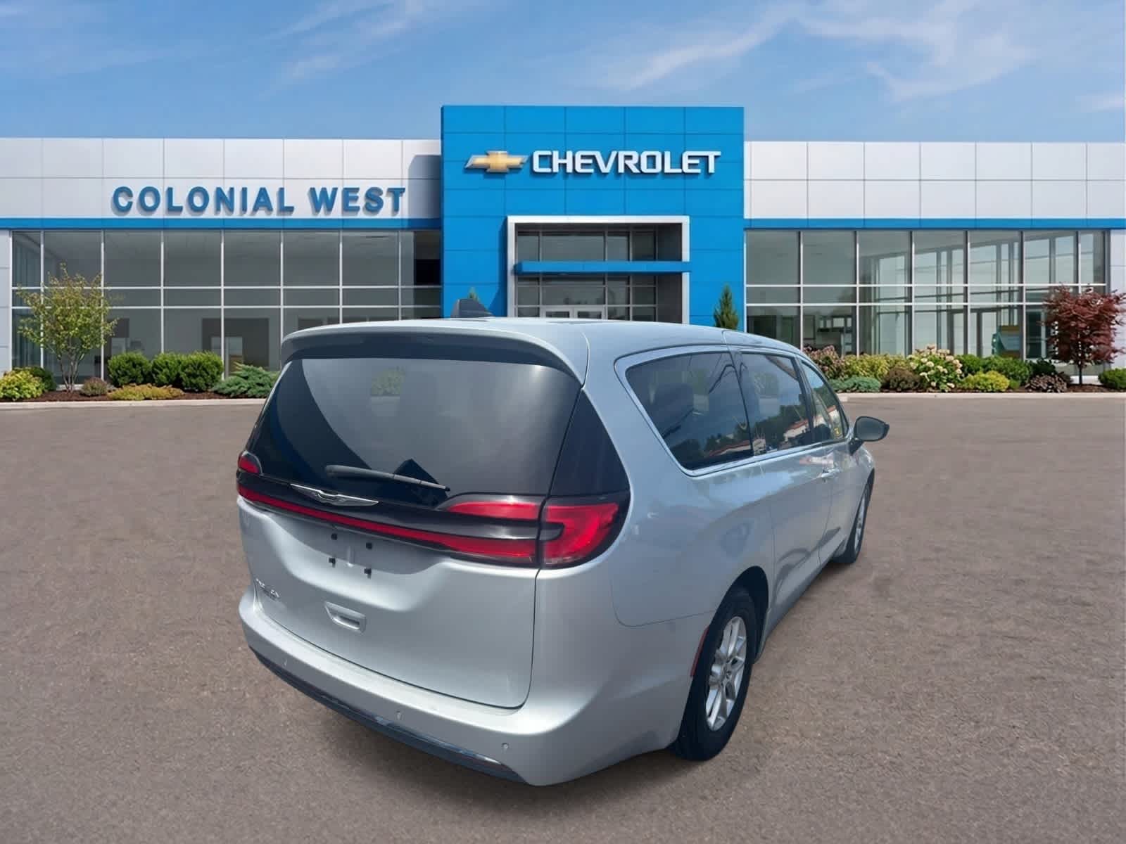 2024 Chrysler Pacifica Touring L