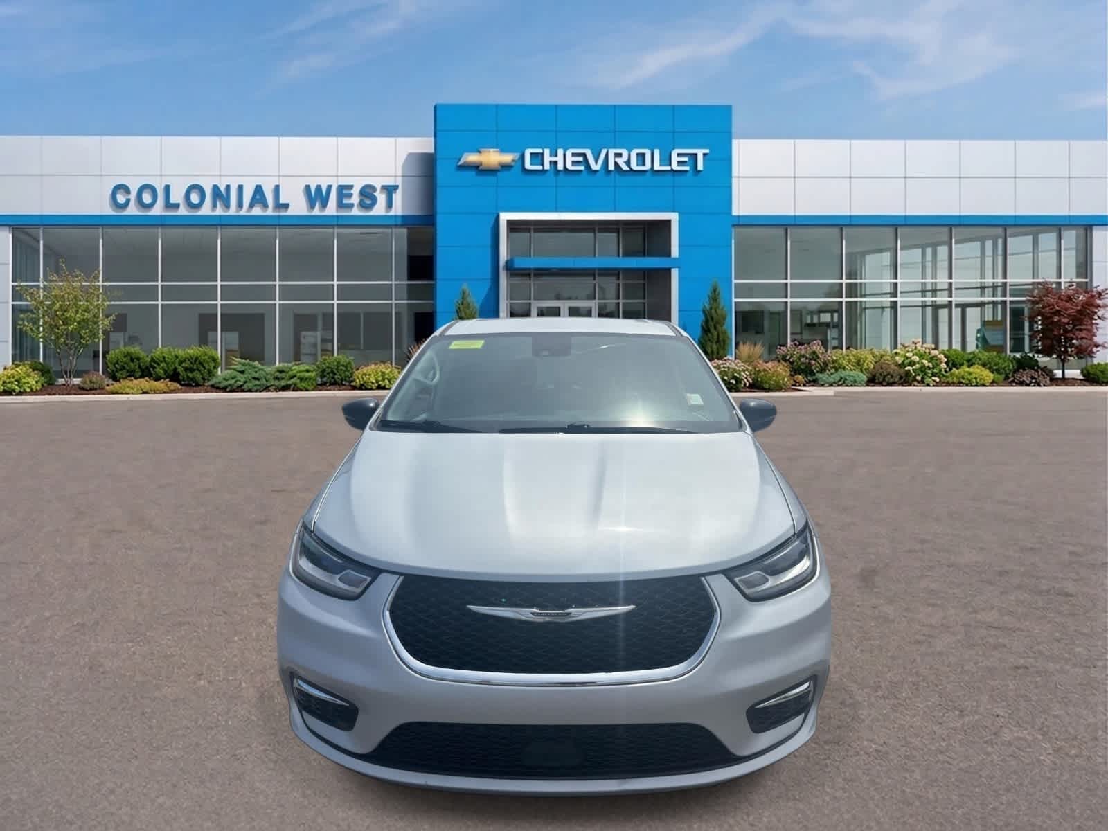 2024 Chrysler Pacifica Touring L