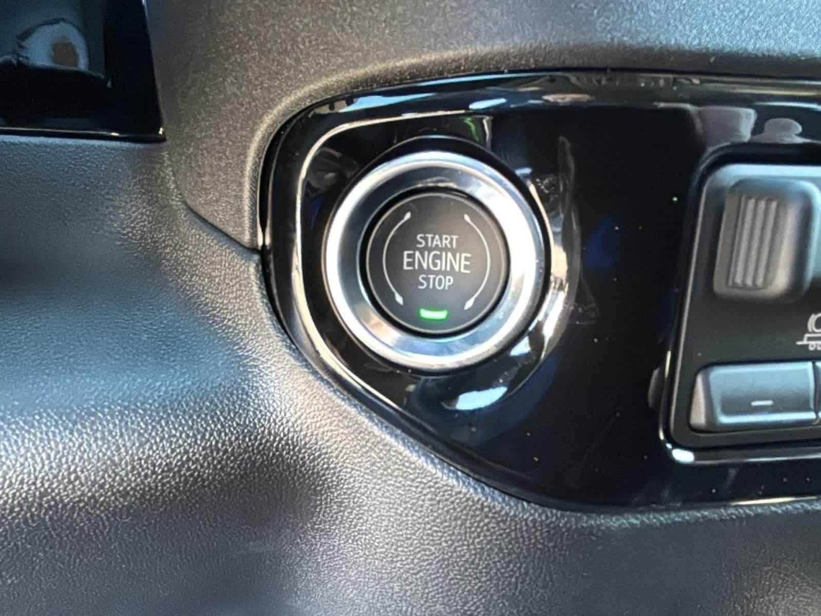 2026 Chevrolet Silverado 1500 LT - Photo 10