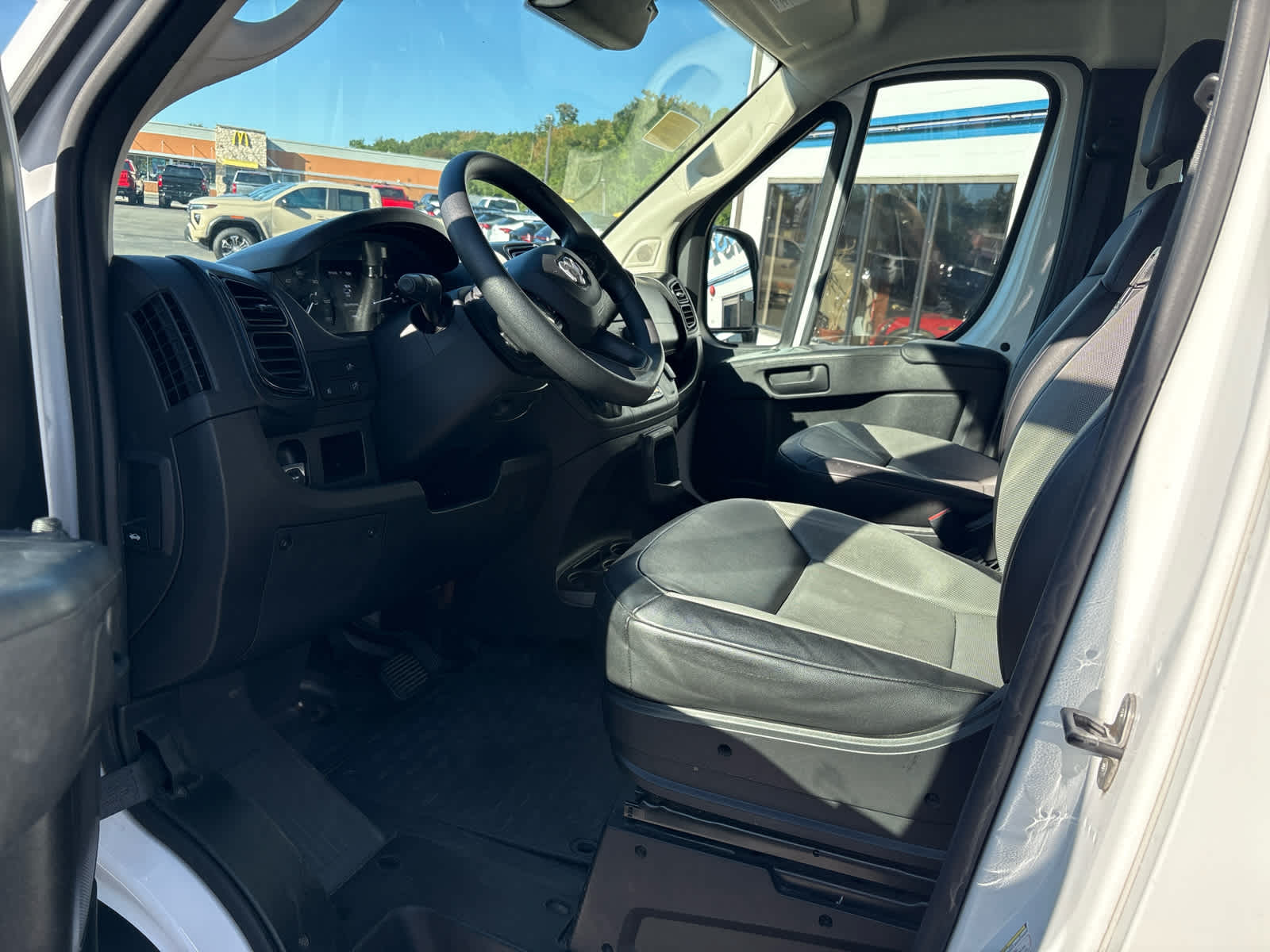 2025 RAM ProMaster Cargo Van Tradesman