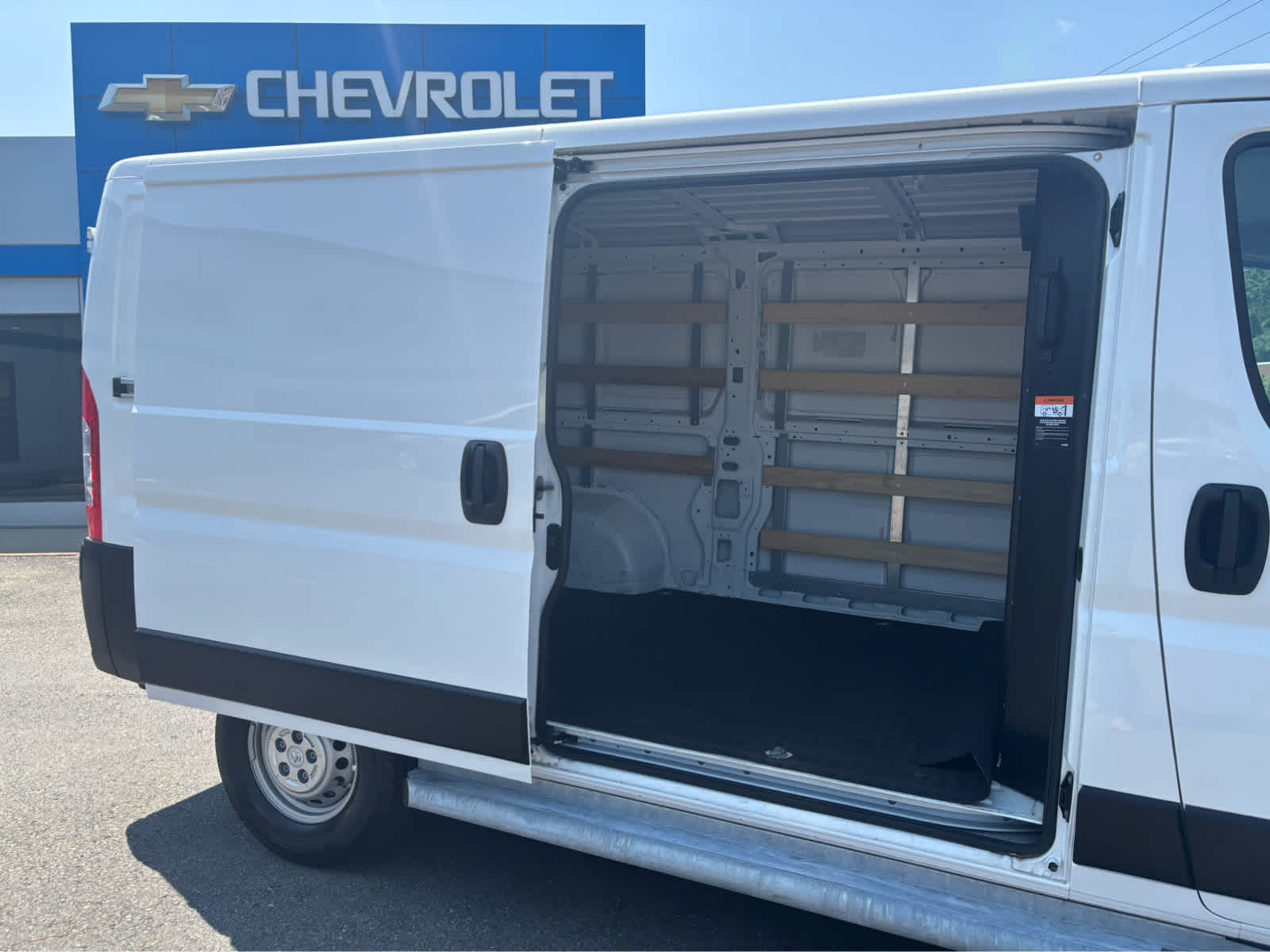 2025 RAM ProMaster Cargo Van Tradesman