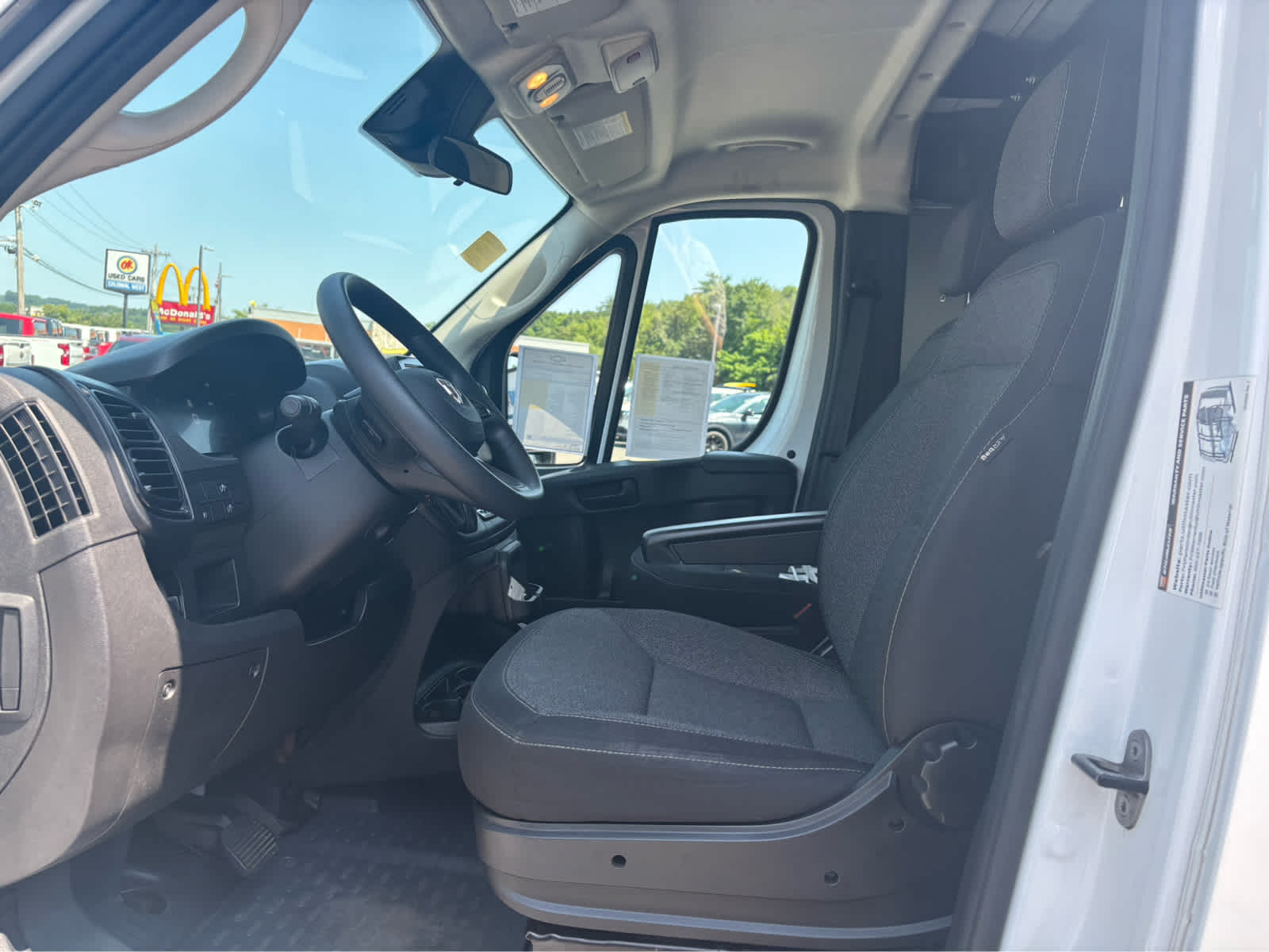2025 RAM ProMaster Cargo Van Tradesman