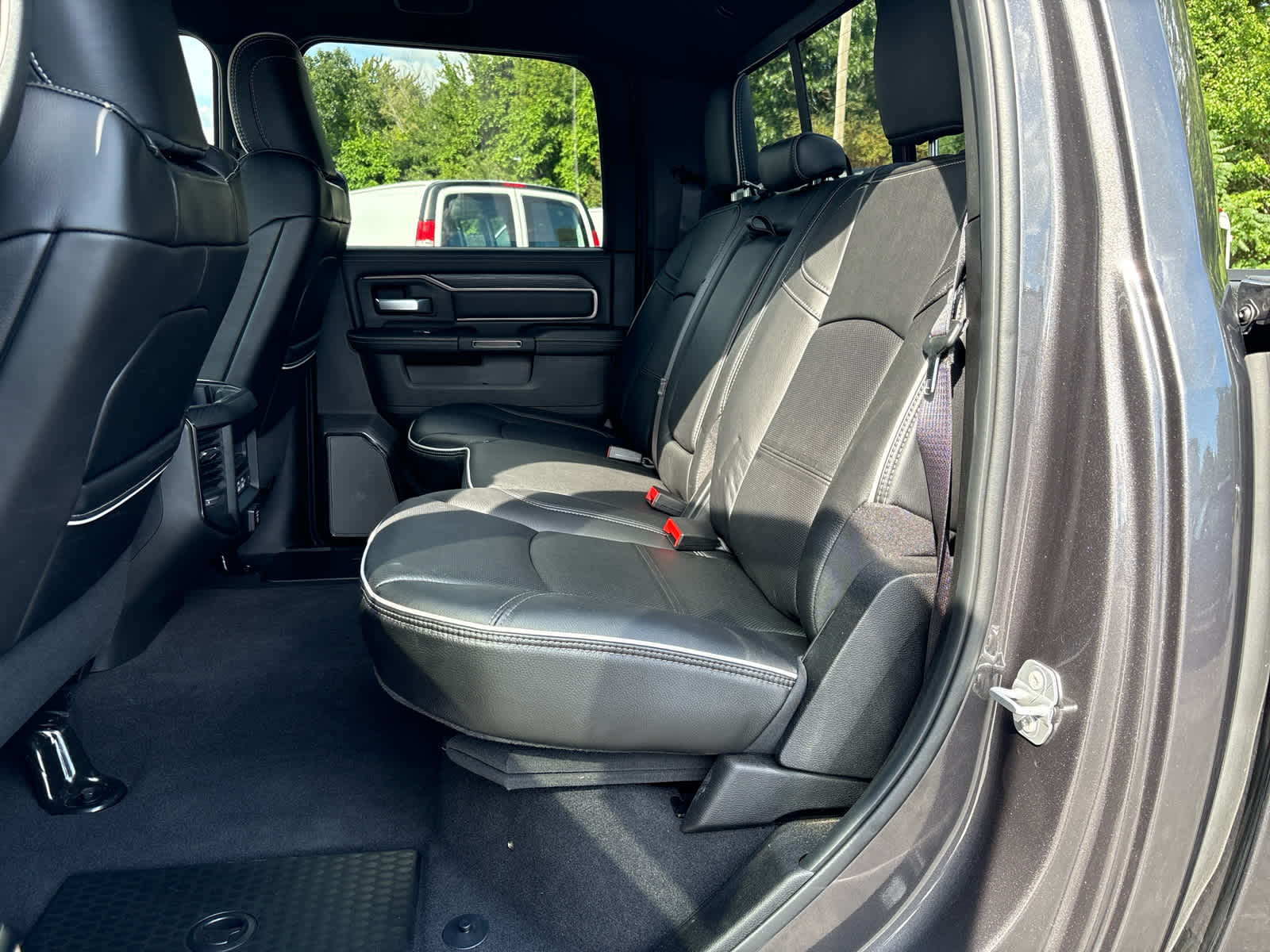 2025 RAM 2500 Base