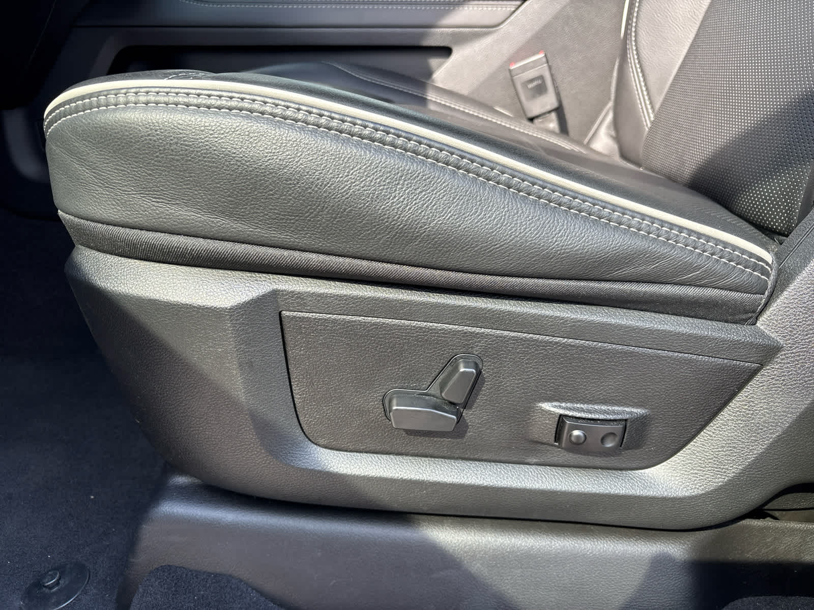 2025 RAM 2500 Base