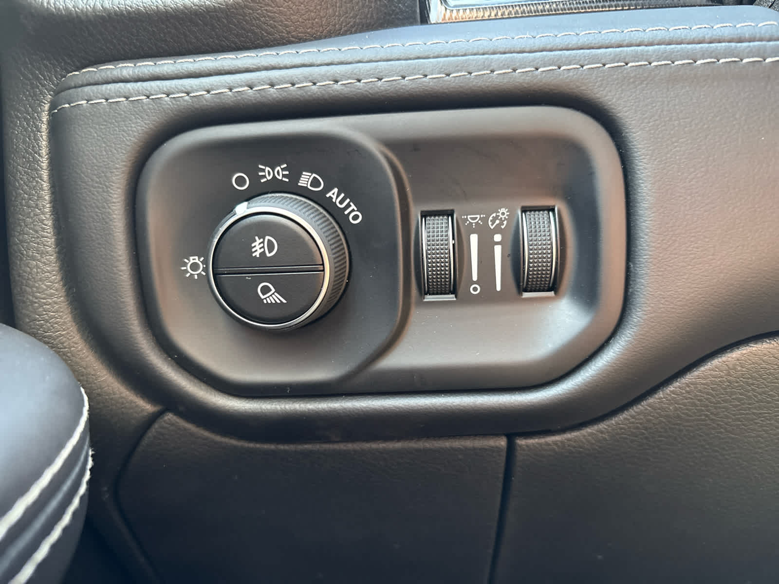 2025 RAM 2500 Base