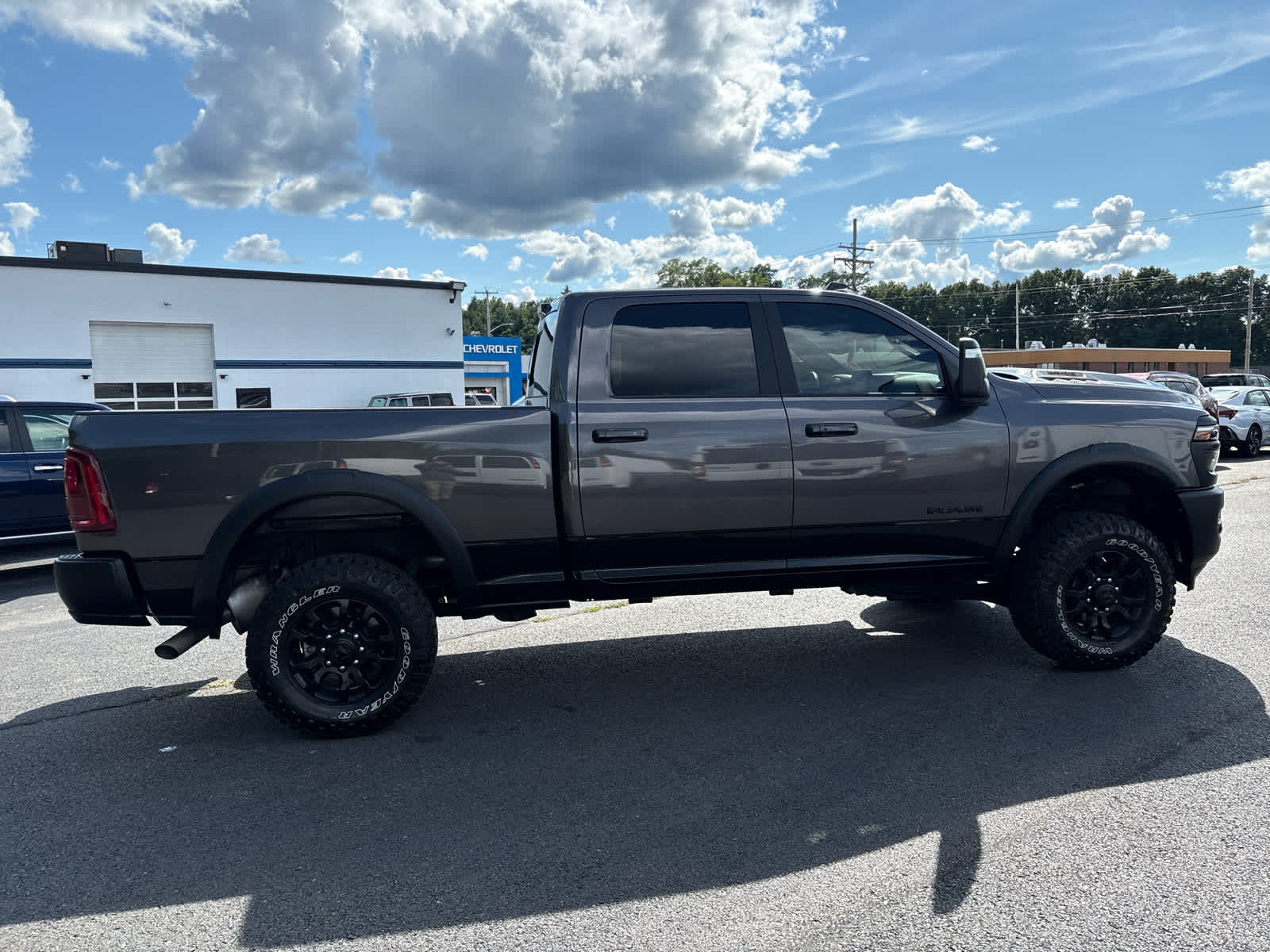 2025 RAM 2500 Base
