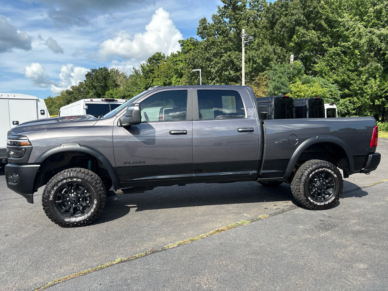 2025 RAM 2500 Base