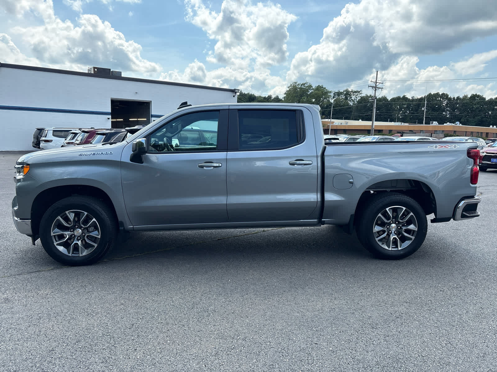 2025 Chevrolet Silverado 1500 LT (2FL)
