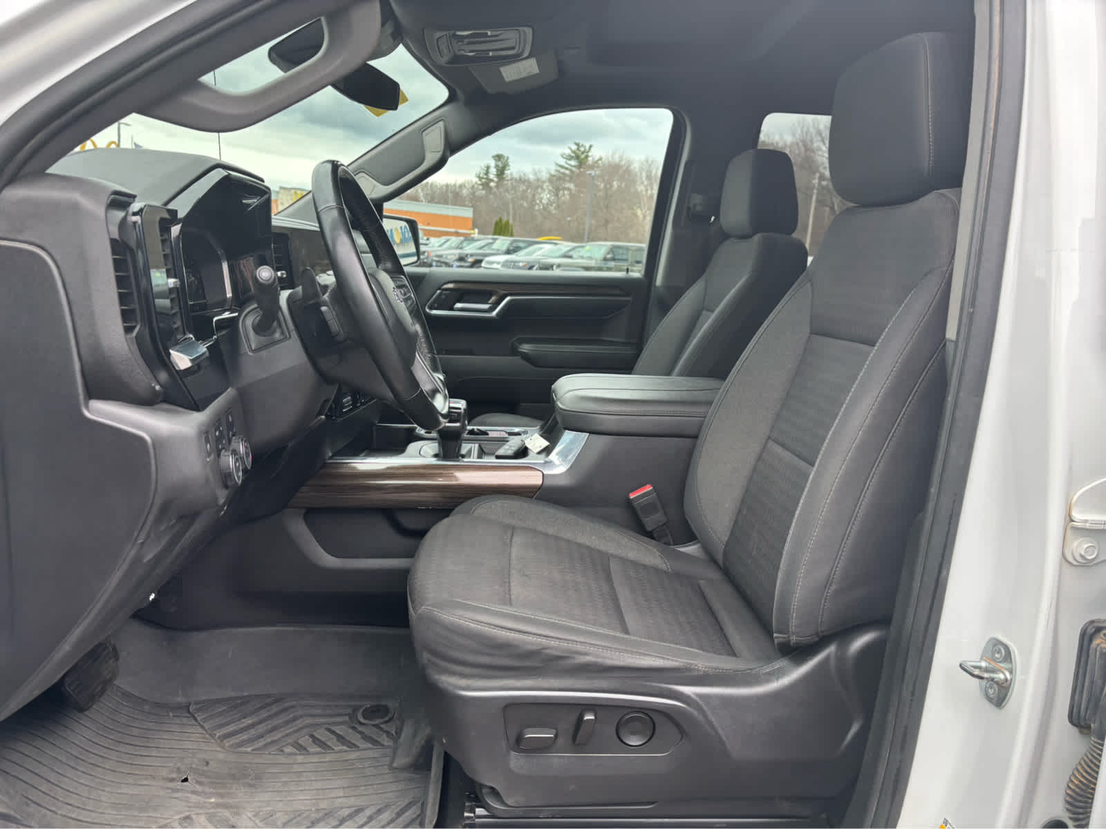 2023 Chevrolet Silverado 1500 Base