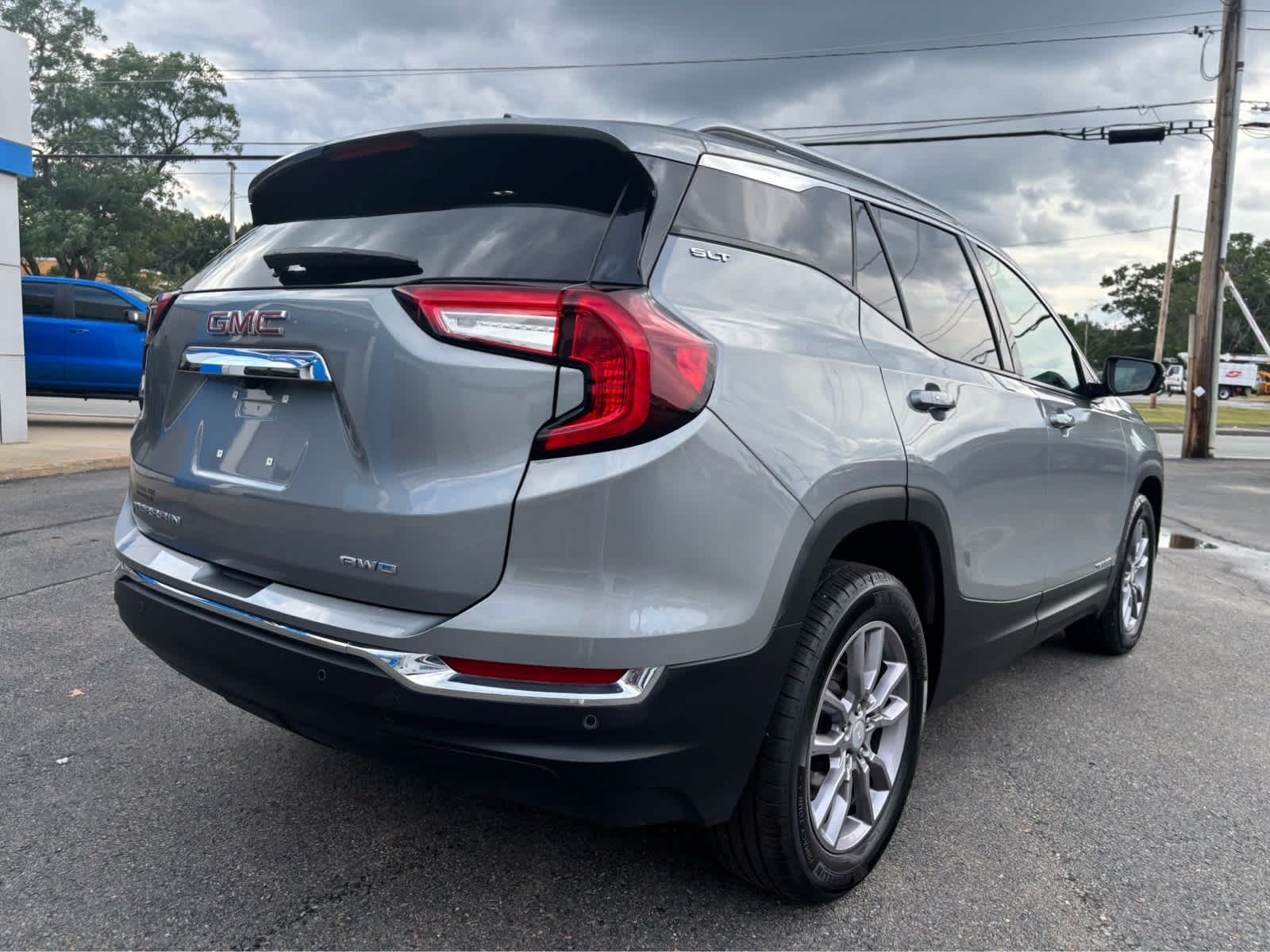 2024 GMC Terrain SLT