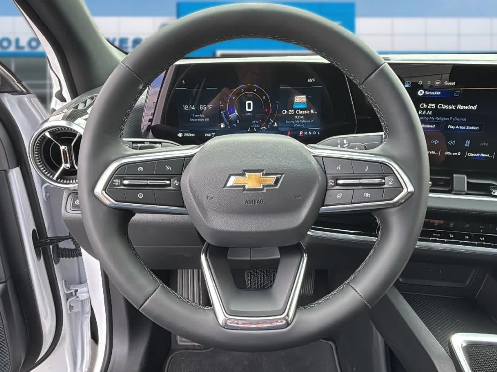 2027 Chevrolet Equinox LT - Photo 14