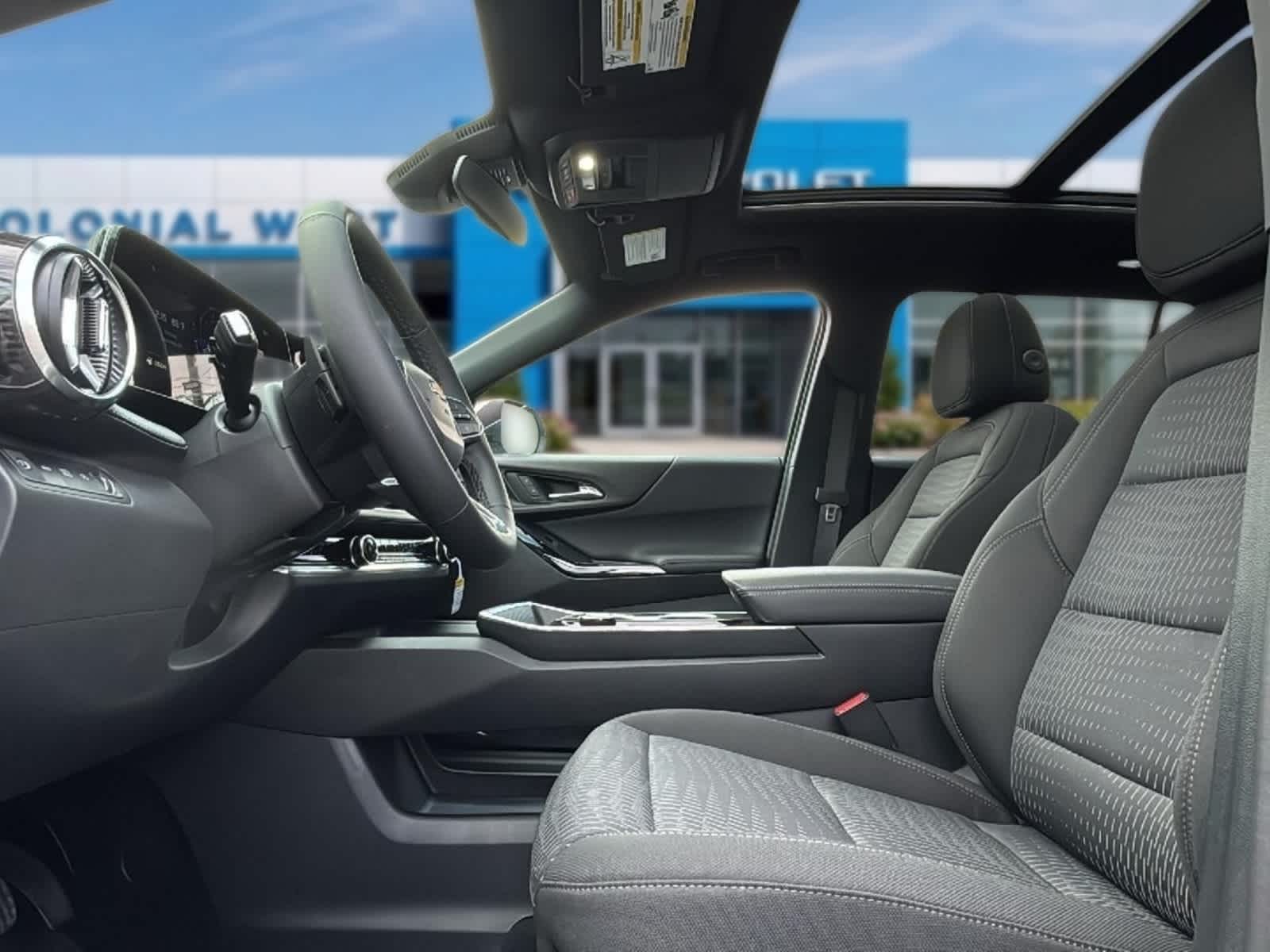 2027 Chevrolet Equinox LT - Photo 21