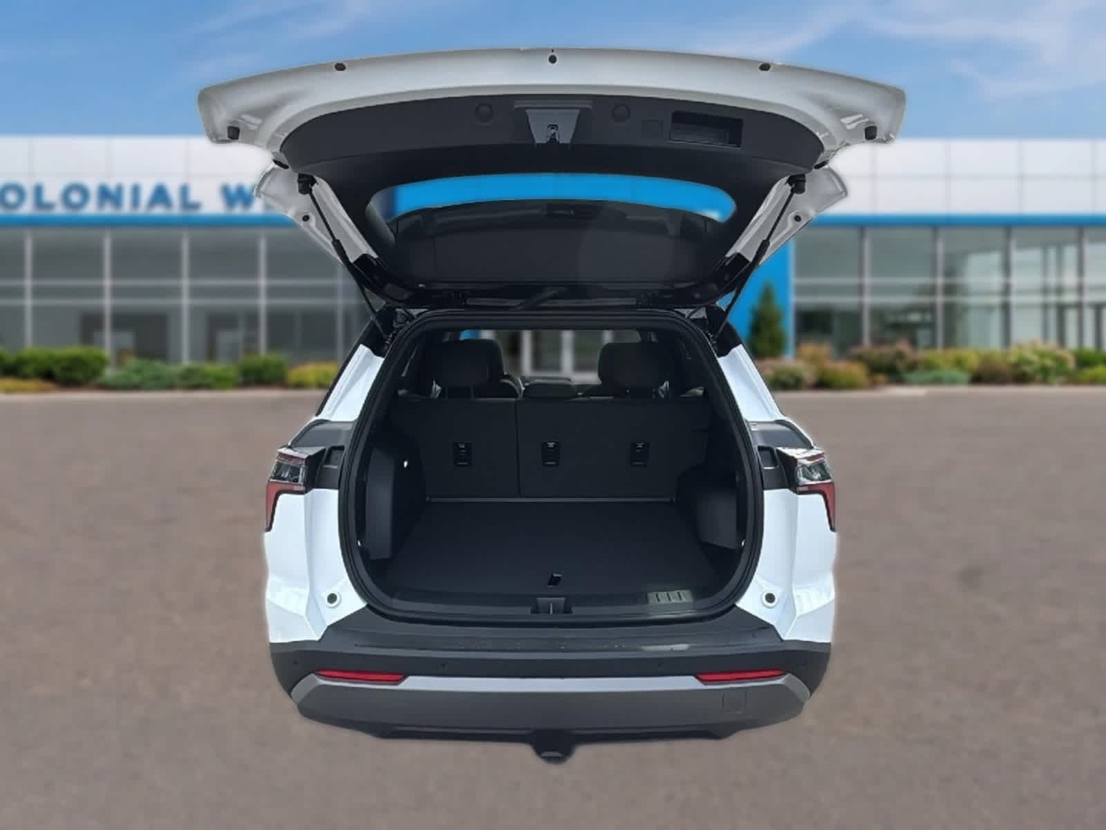 2027 Chevrolet Equinox LT - Photo 32