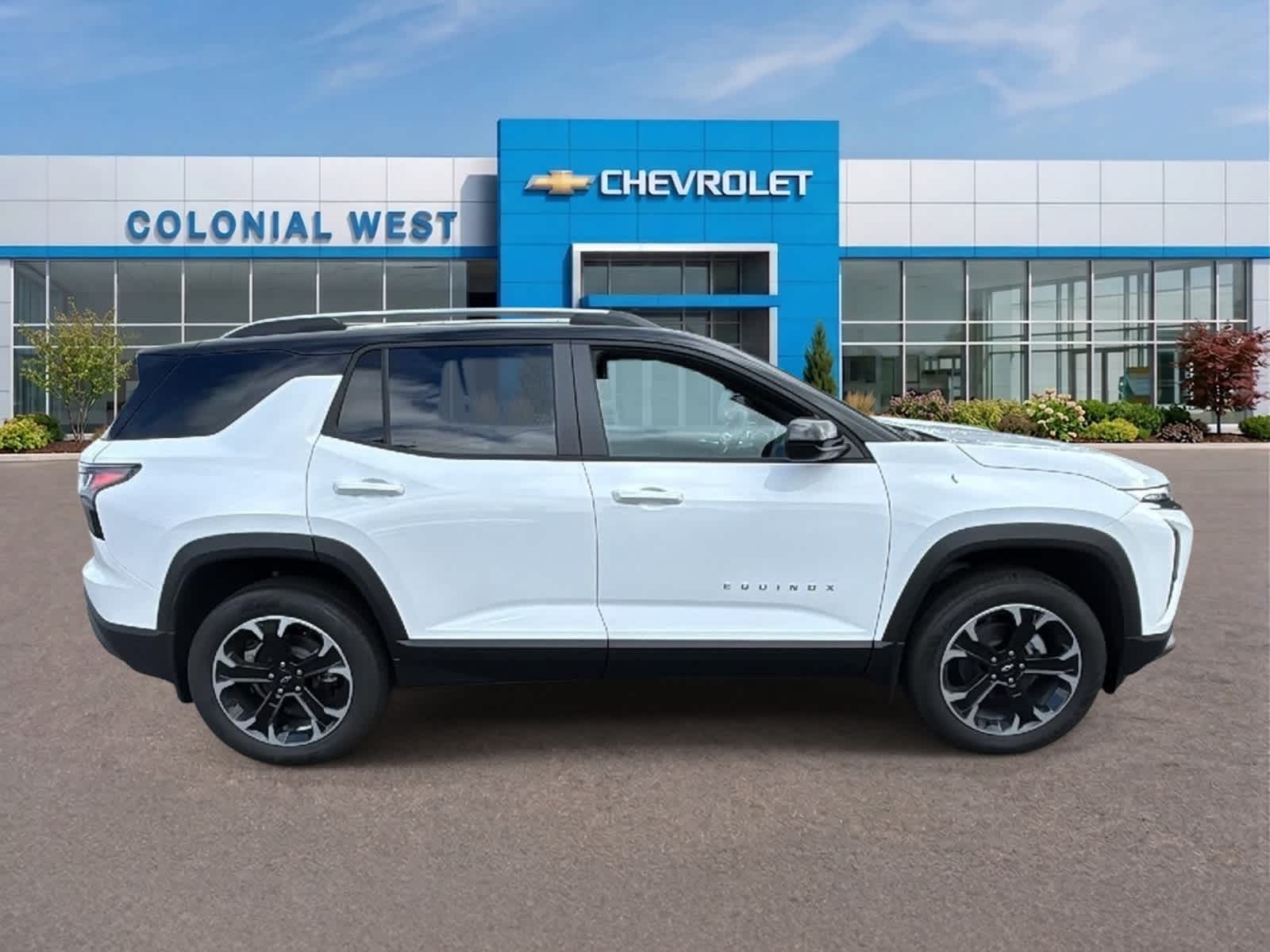 2027 Chevrolet Equinox LT - Photo 6