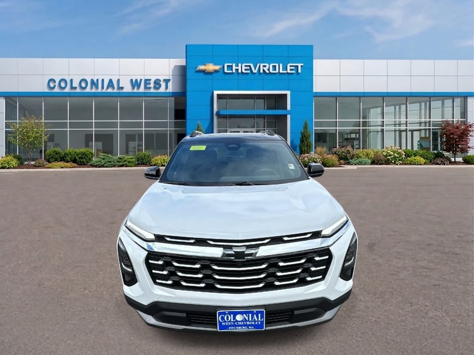 2027 Chevrolet Equinox LT - Photo 8