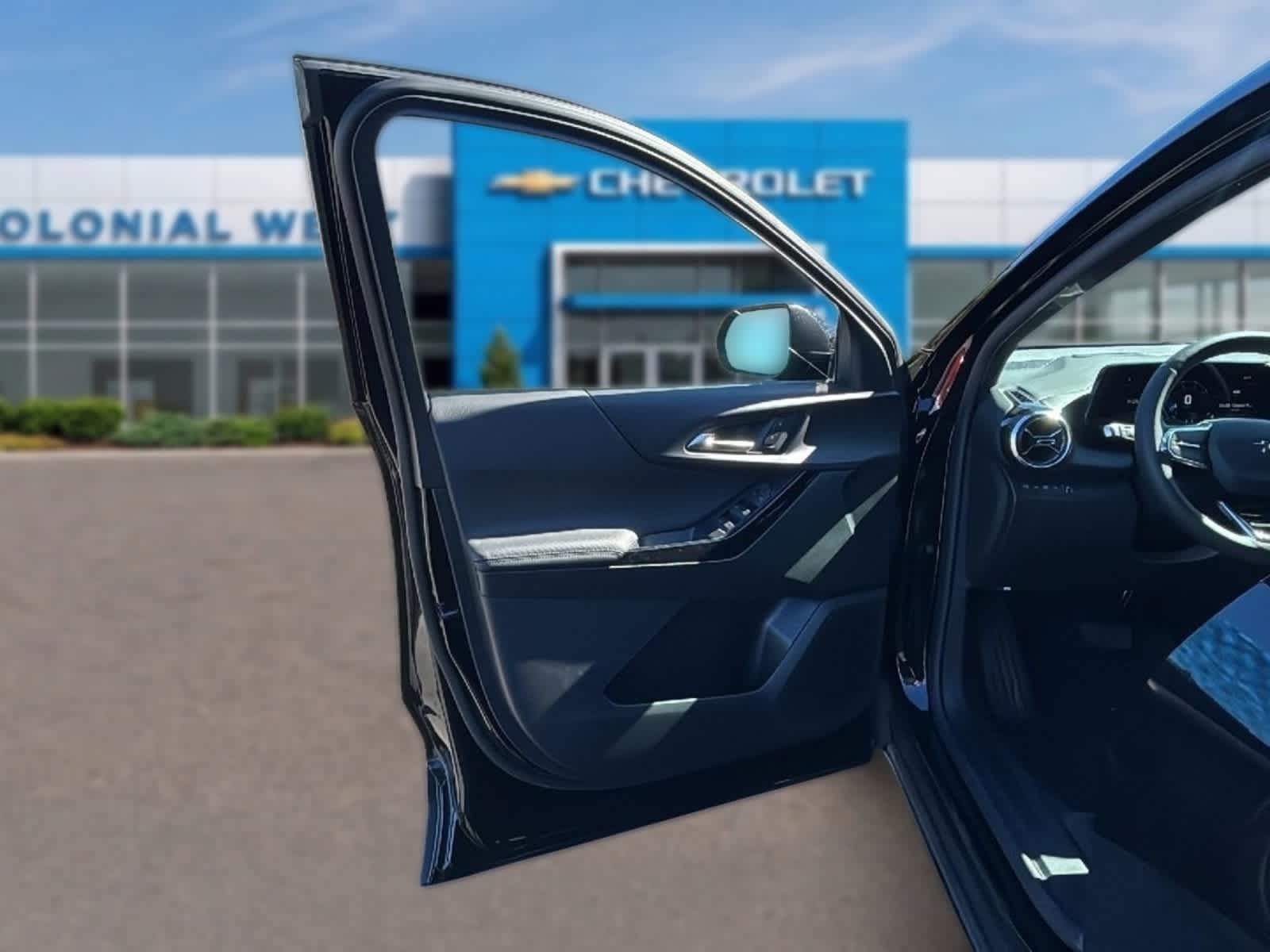 2027 Chevrolet Equinox LT - Photo 24