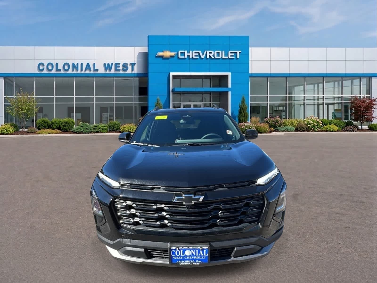 2027 Chevrolet Equinox LT - Photo 8