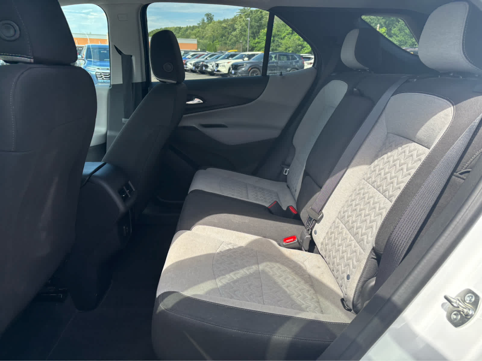 2024 Chevrolet Equinox Base