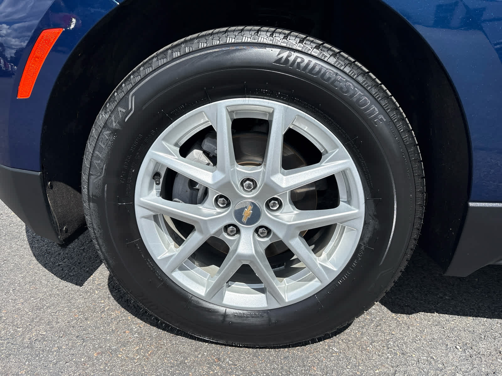 2023 Chevrolet Equinox Base